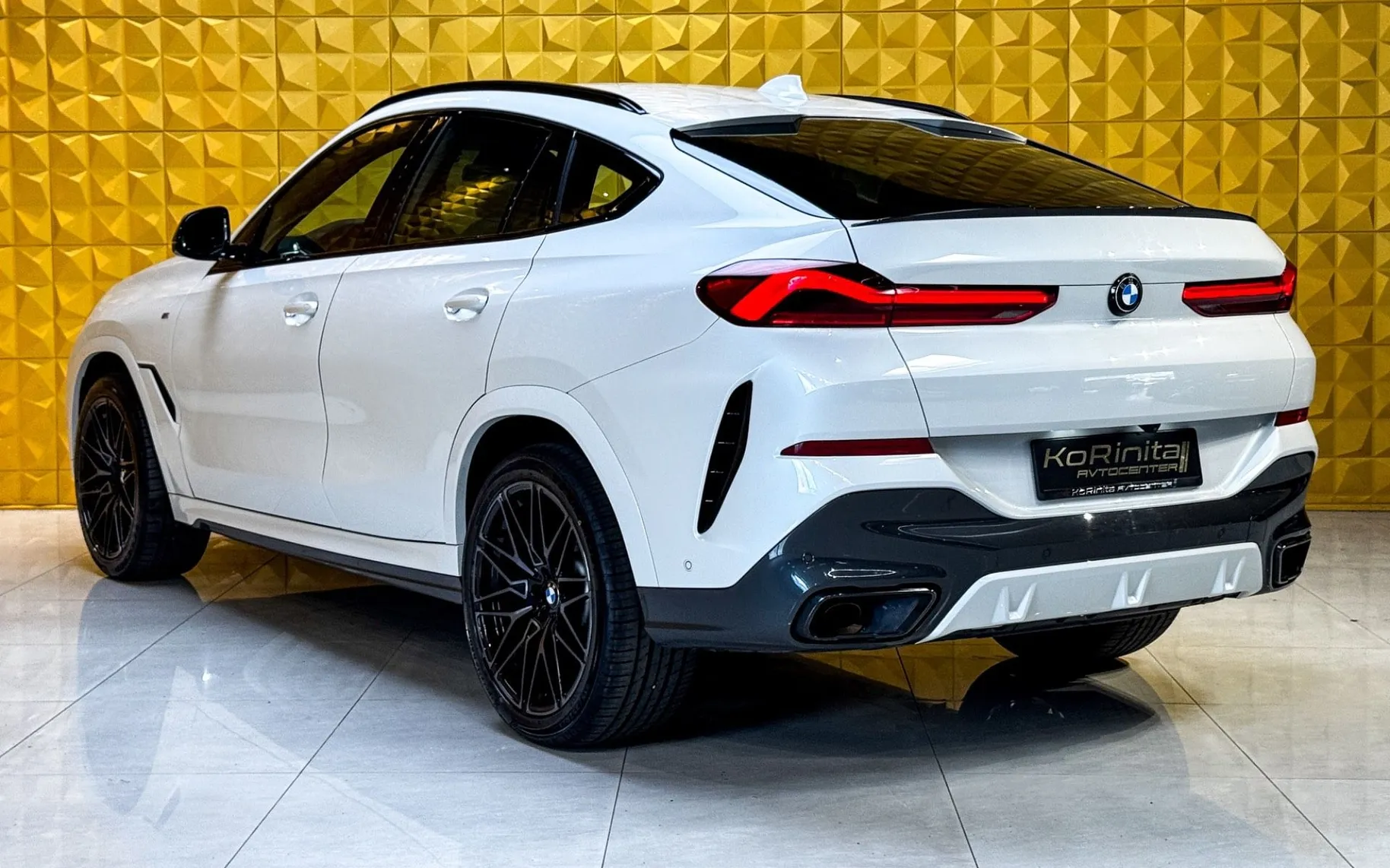 Notranja slika - BMW serija X6: - xDrive 40i M Sport-LED-VIRTUAL-GRETJE VOLANA... - 9