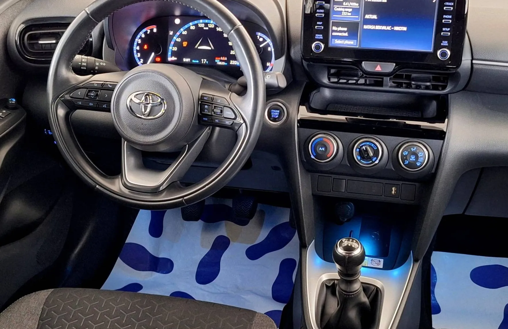 Zunanja slika - Toyota Yaris Cross - 1.5 VVT-iE Sport •Slovensko vozilo•1.lastnik• - 9