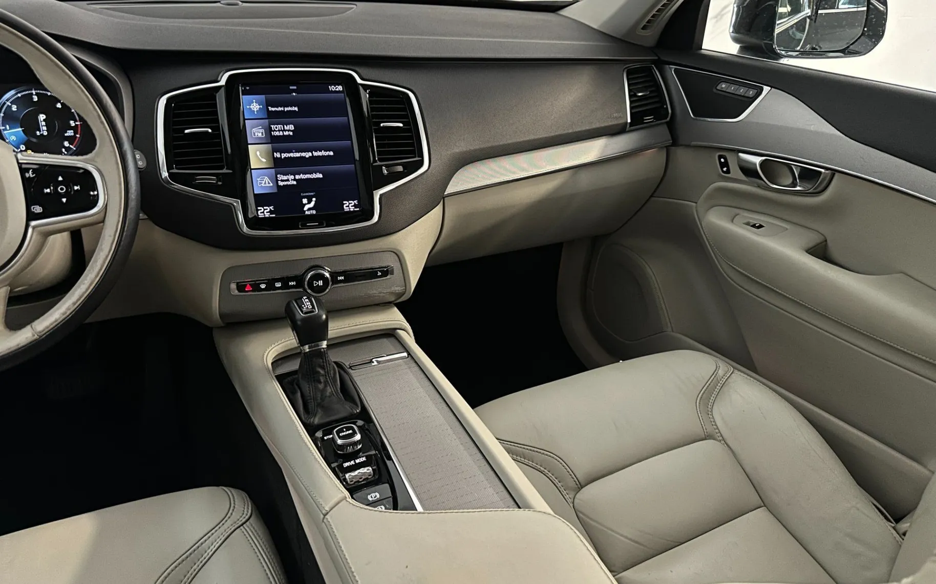 Notranja slika - Volvo XC90 - D5 AWD Inscription |ACC|Kamera|HUD|Memory|Kljuka|. - 12