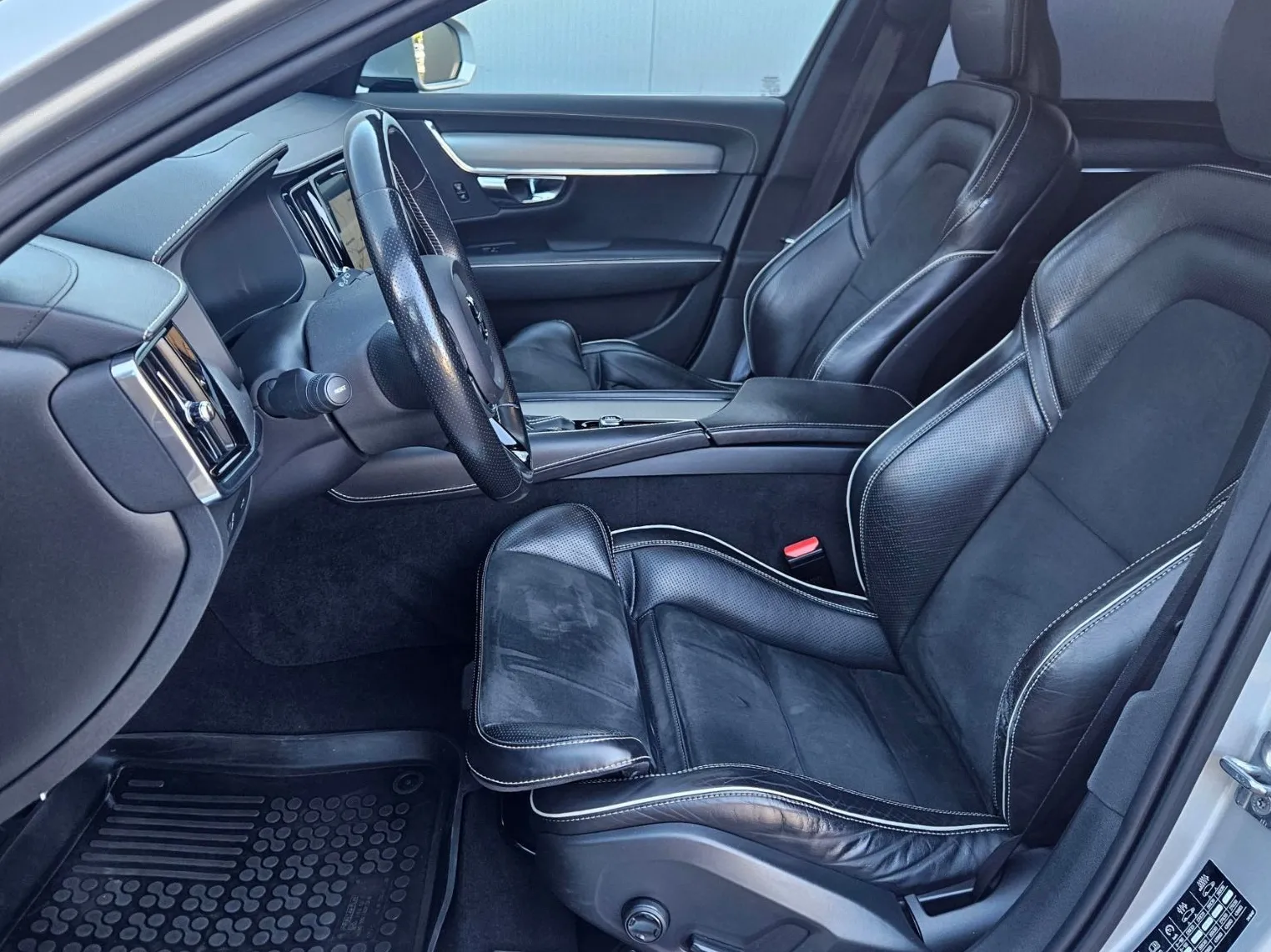 Zunanja slika - Volvo V90 - D4 AWD R-Design Avt.+18 Col +Kamera+Priklop - 12