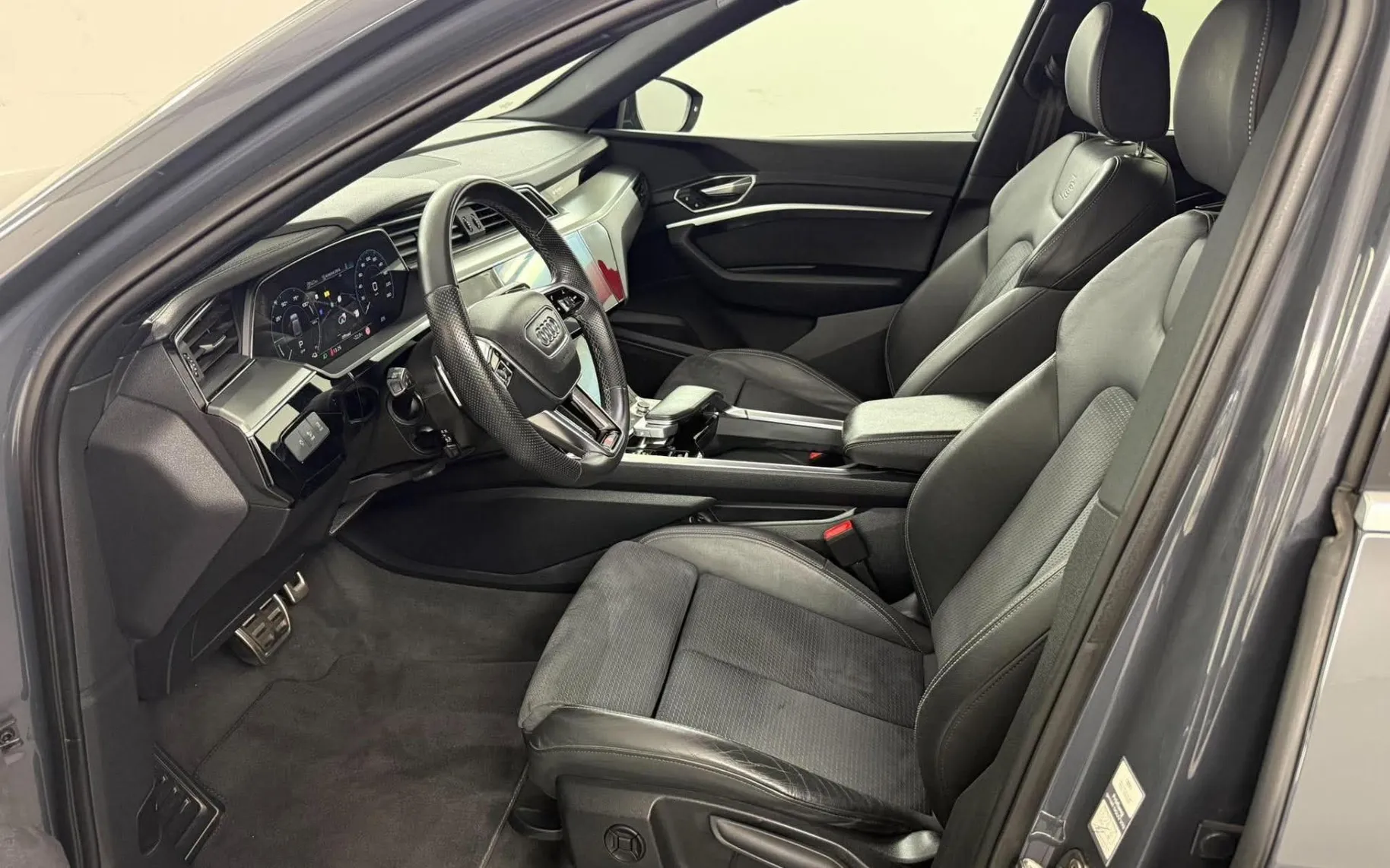 Zunanja slika - Audi e-tron - 50 quattro S line.NEMŠKI+4ALU.KAMERA.NAV.USNJE.LED - 15
