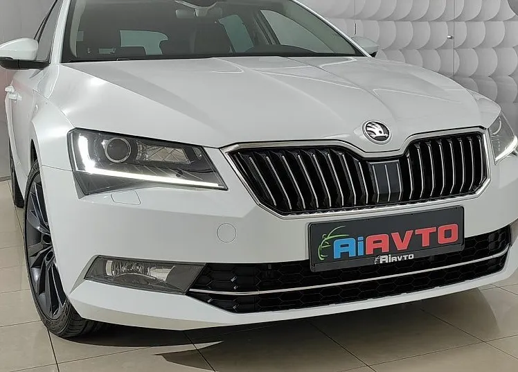 Zunanja slika - Škoda Superb - 2.0TDI-190KM-DSG-SPORTLINE-LED-KAMERA-NAVI-ACC- - 1