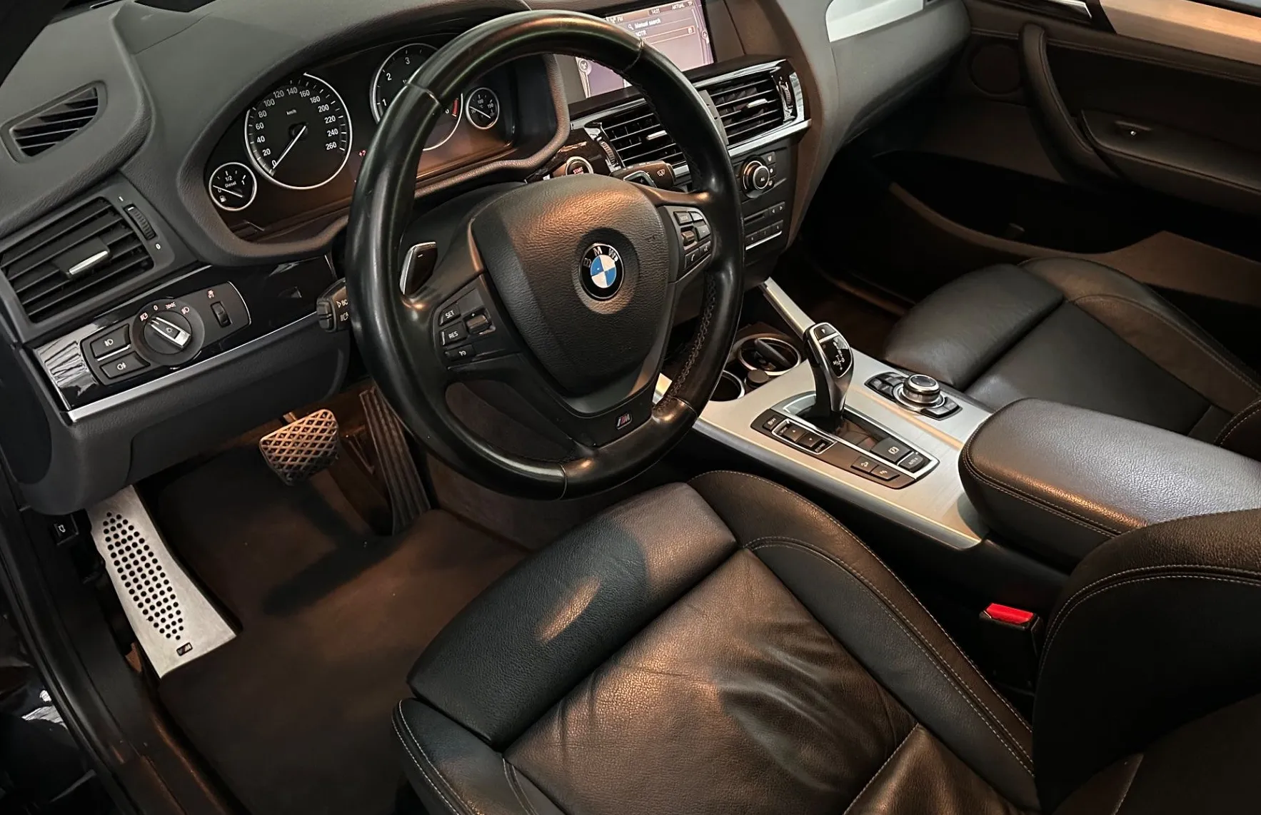 Zunanja slika - BMW X3 - serija : xDrive35d Avt. MSPORT-19COL-KAMERA-HUD-NAVI-USNJE - 7