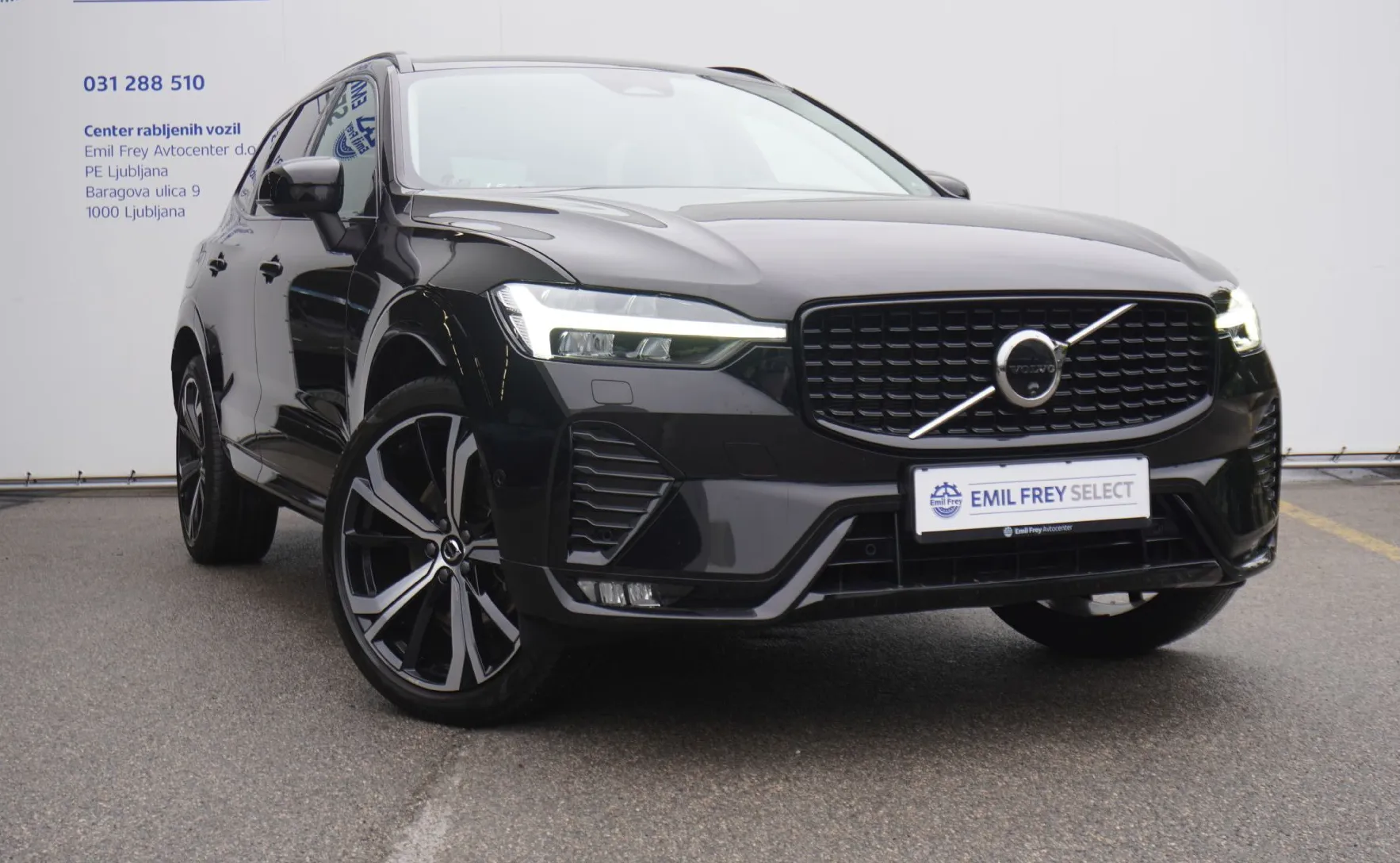 Zunanja slika - Volvo XC60 - B4P Plus Dark Avt. - 1