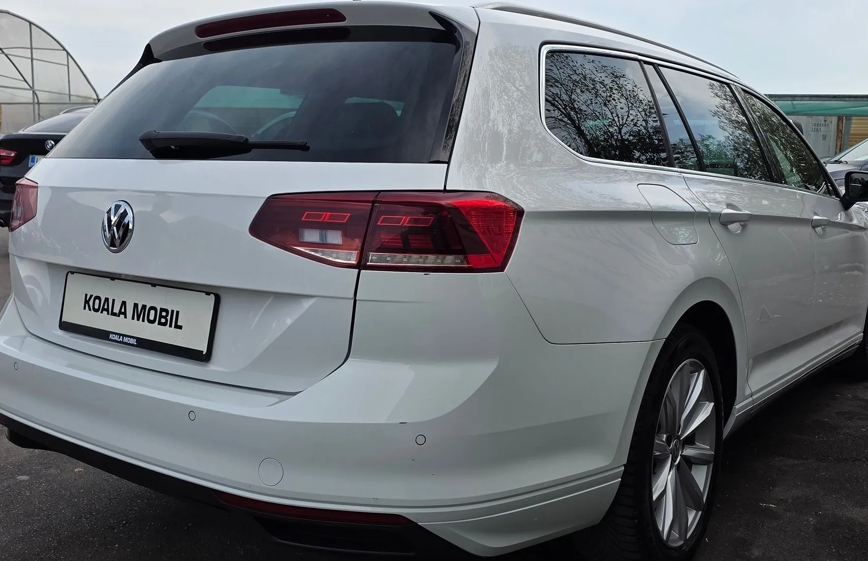 Zunanja slika - Volkswagen Passat - Variant 2.0 TDI BMT SCR DSG LED-NAVI-PDC-2.LASTNIK - 4