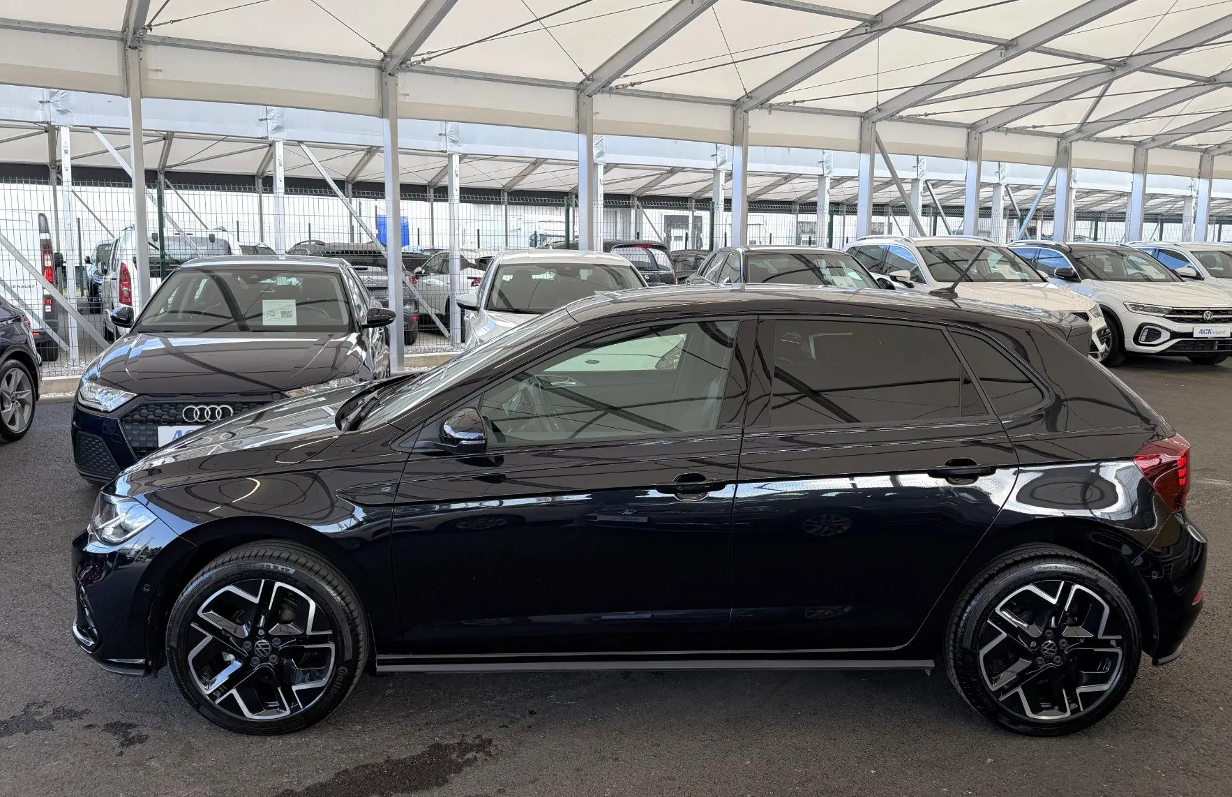 Zunanja slika - Volkswagen Polo - 4JOY1.0 TSI DSG -SLO-1.LASTNIK-KEYLESS-KAMERA - 3