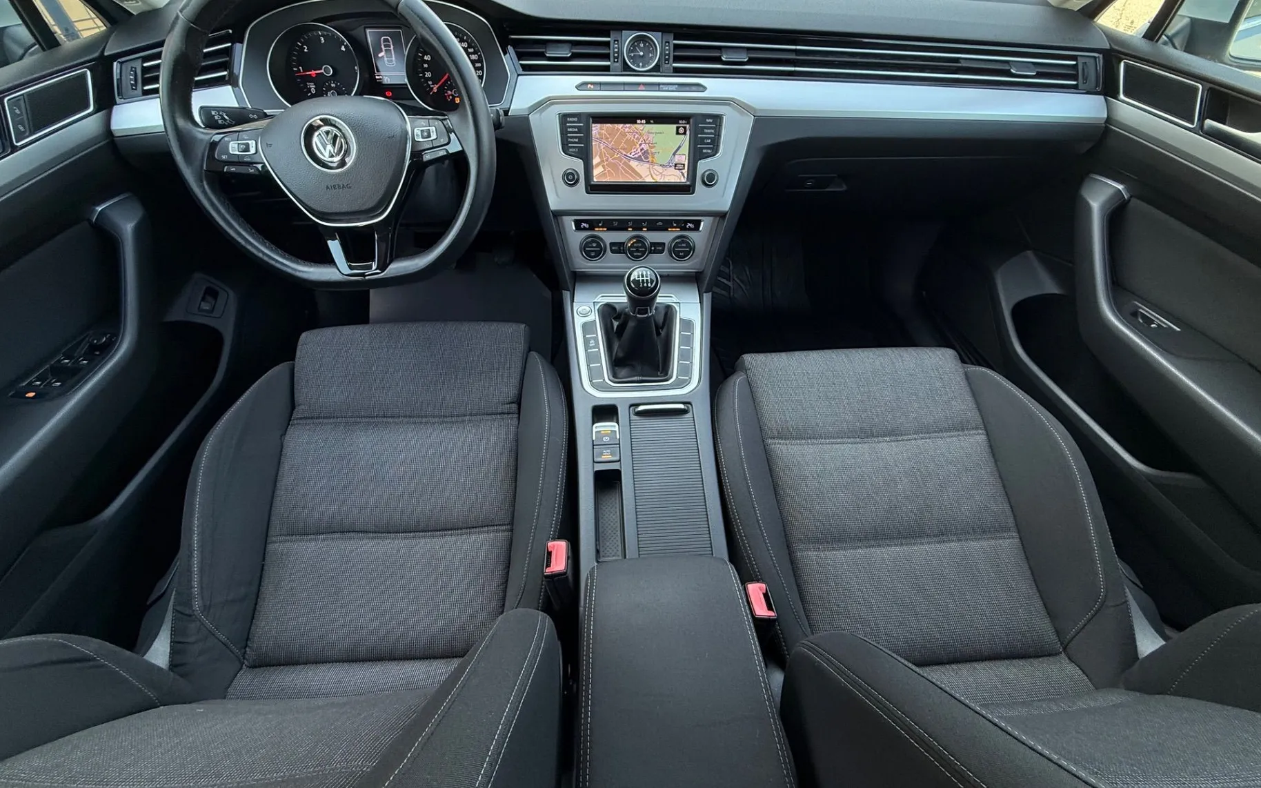 Zunanja slika - VW Passat - 2.0 TDI BMT Highline-Slovensko poreklo-Vel. serv.. - 11