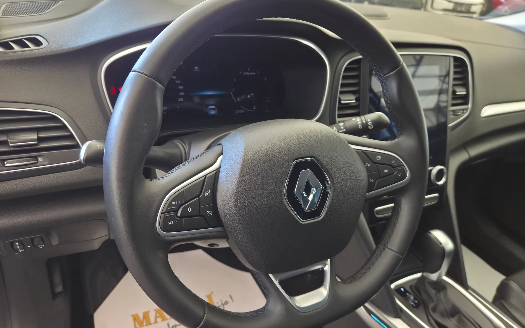Zunanja slika - Renault Megane Limousine - Techno 1.3 16V TCe 140 KAMERA-KEYLESS-LED - 16