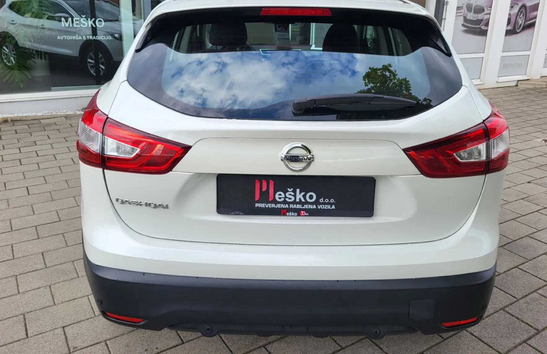 Zunanja slika - Nissan Qashqai - 1.5 DCI 360 navi-pdc-kamera-alu-acc-tempom-servis - 5