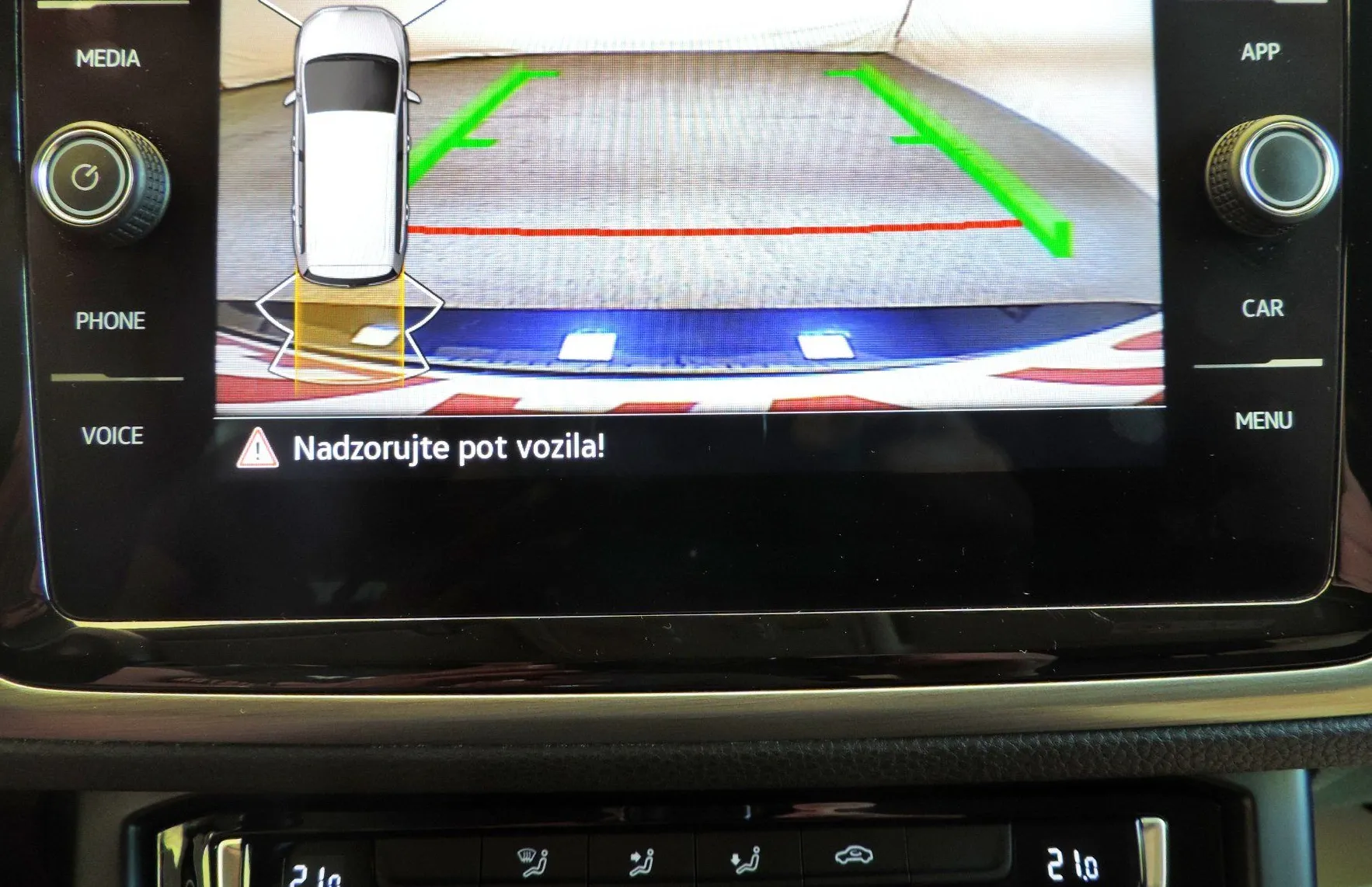Zunanja slika - VW Touran - 2.0 TDI BMT  DSG KAMERA-ACC - 16