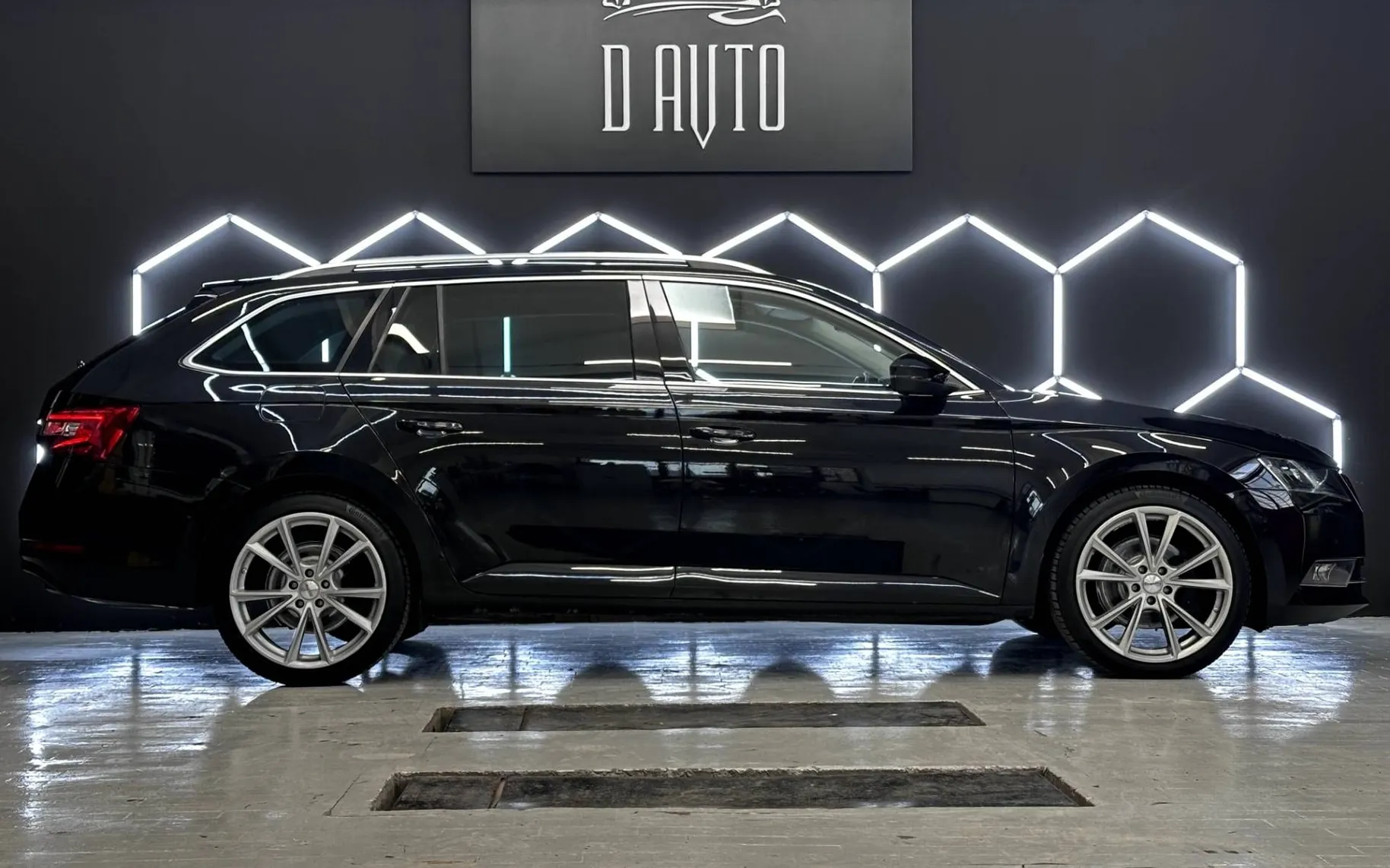 Zunanja slika - Škoda Superb - 2.0 TDI 110 kW VIRTUAL-DSG-KLJUKA-MEMORY-NOVE GU.. - 5