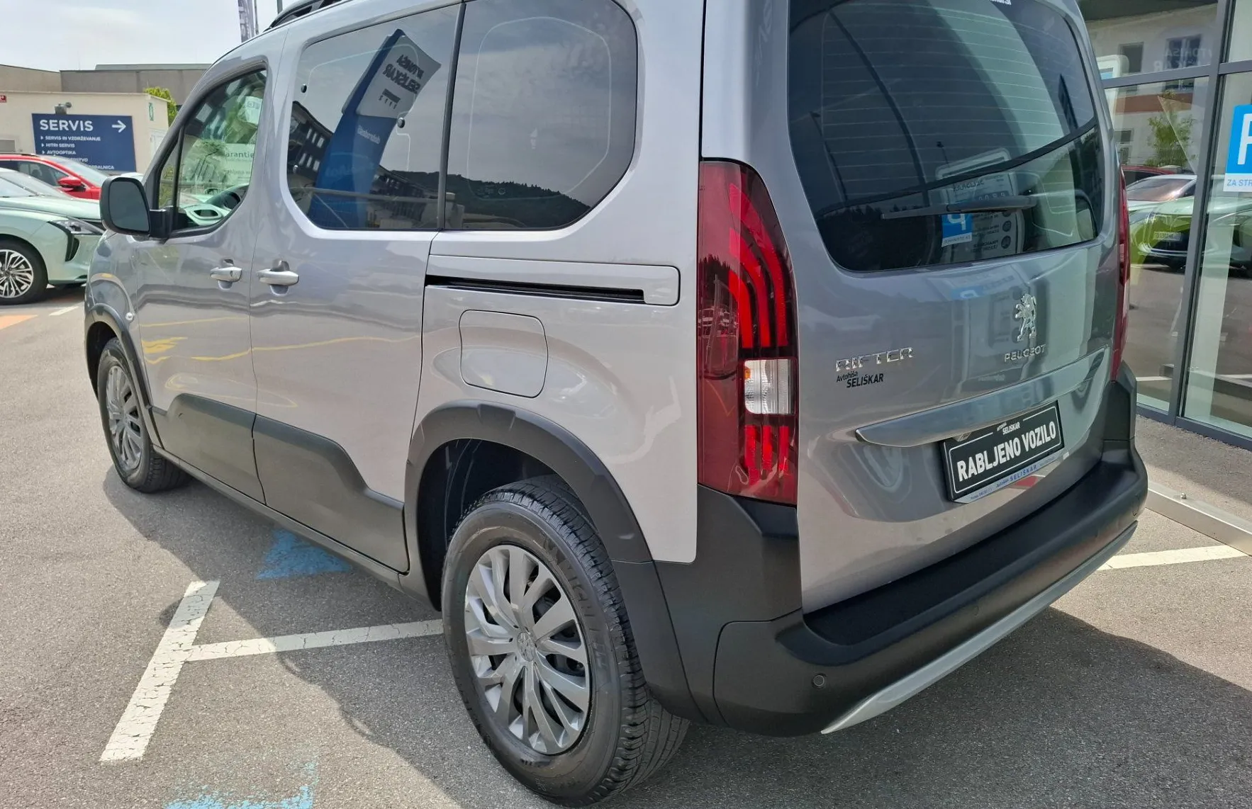 Zunanja slika - Peugeot -  Rifter 1.2 PURETECH ALLURE N1  - 6