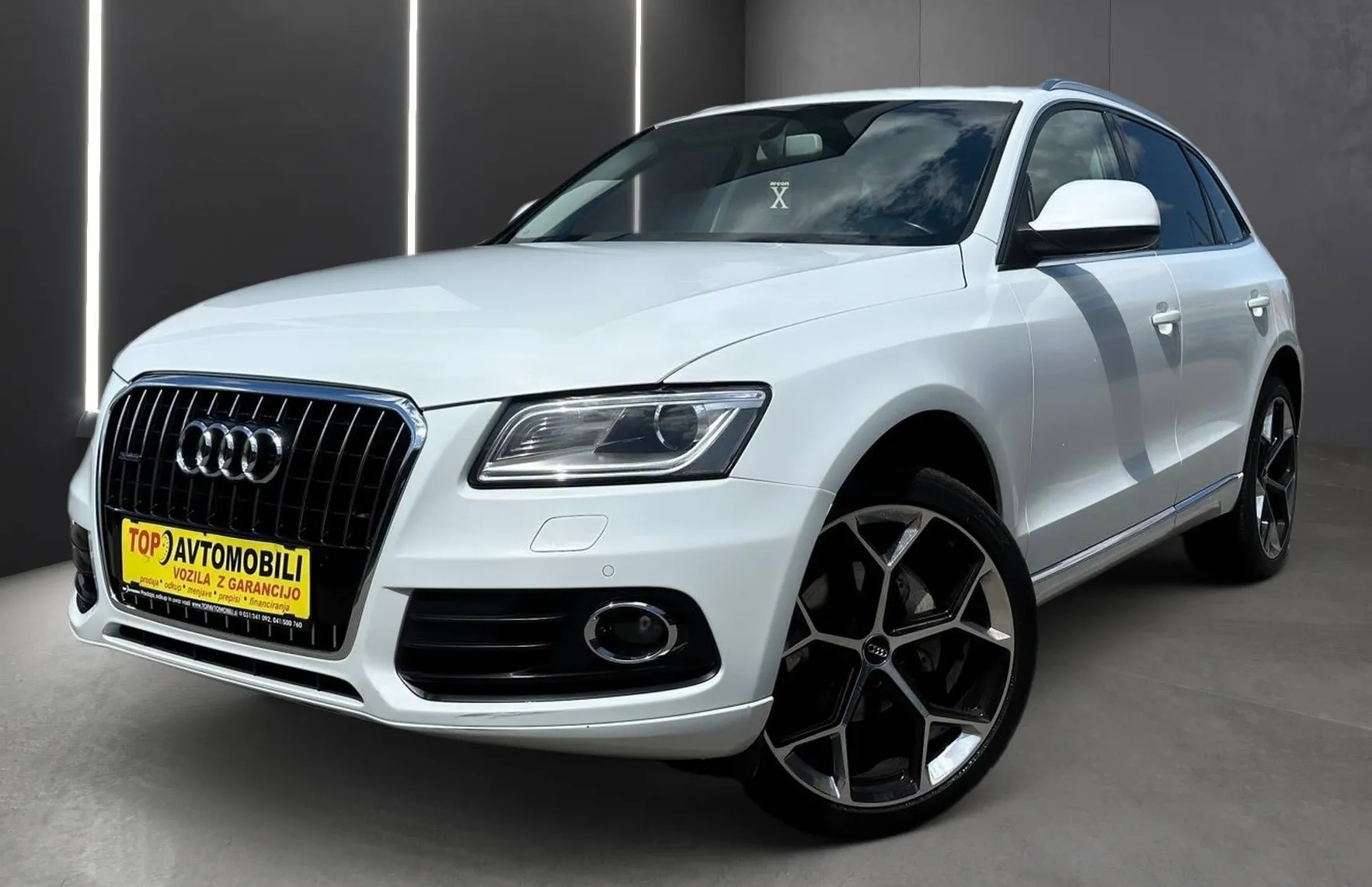 Zunanja slika - Audi Q5 - 2.0 TDI QUATTRO SLOVENSKI BI-XENON NAVI TEMP PDC - 1