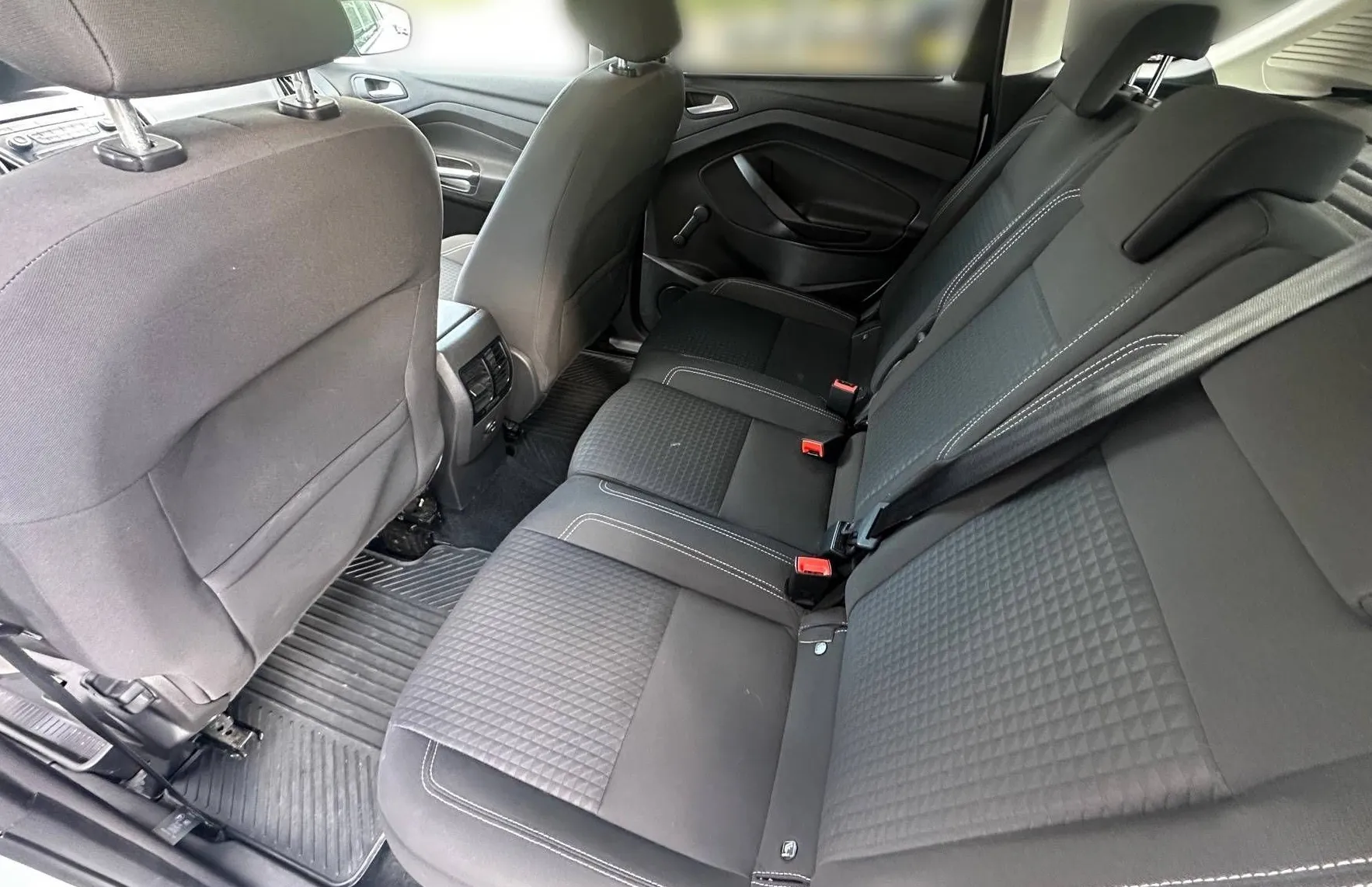 Zunanja slika - Ford C-MAX - 1.5 TDCi LED NAVI TEMP PDC SLOVENSKI 1.LASTNIK - 19