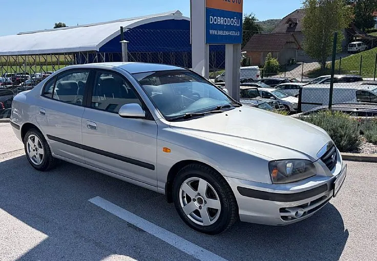 Zunanja slika - Hyundai Elantra - 2.0 CVVT GLS Top-K LEPO OHRANJENO VOZILO - 4