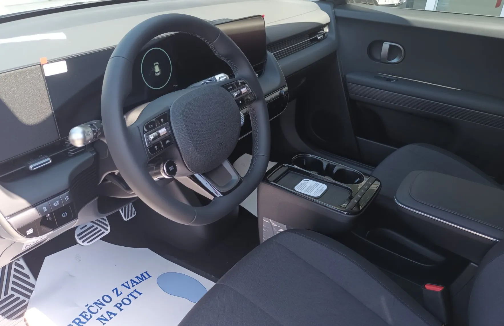 Zunanja slika - Hyundai Ioniq 5 - PREMIUM 168 kW 84kWh topl.črp..el.kljuke - 8