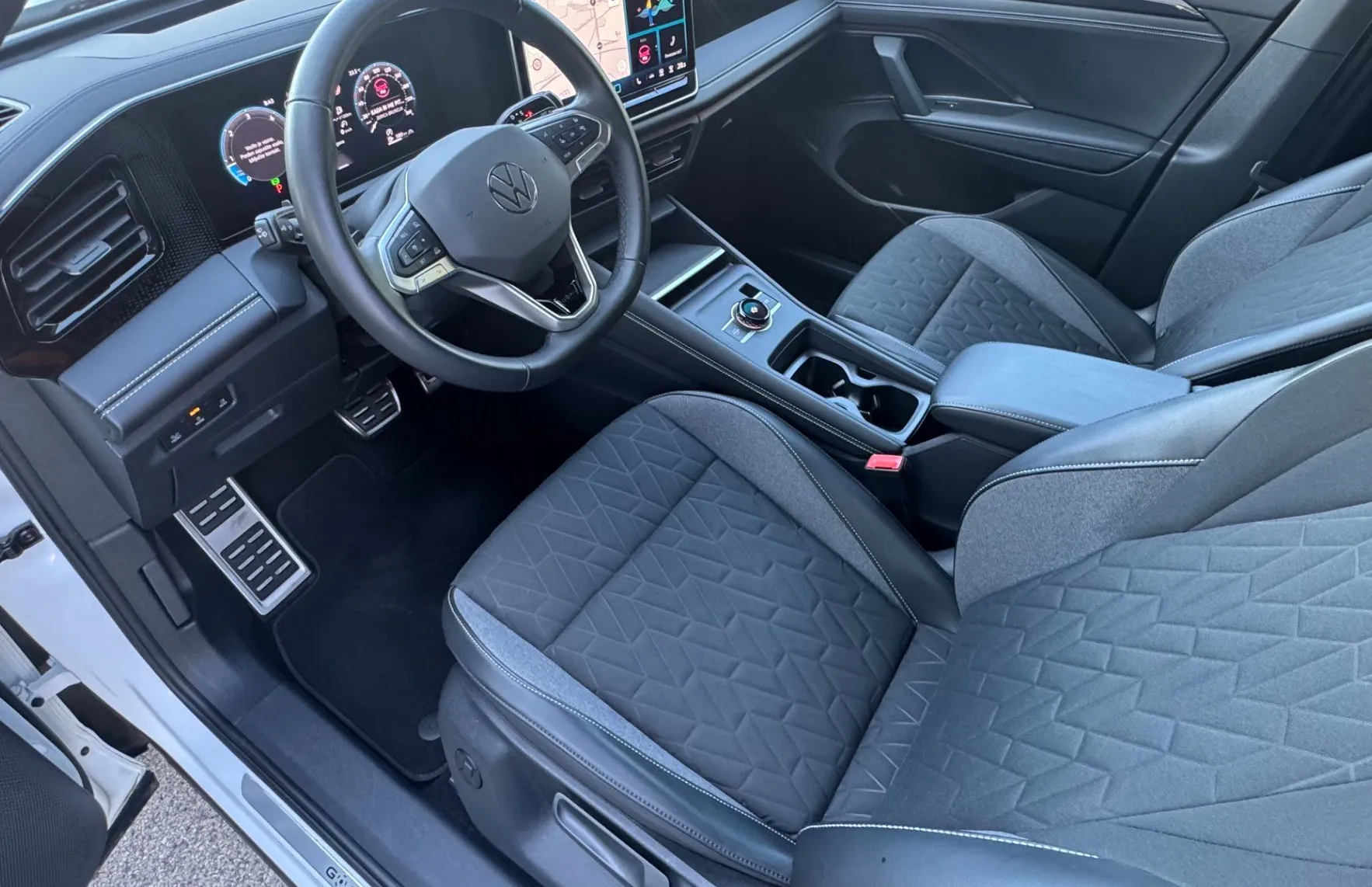 Zunanja slika - Volkswagen Tiguan - 2.0 TDI BMT Life DSG - 10
