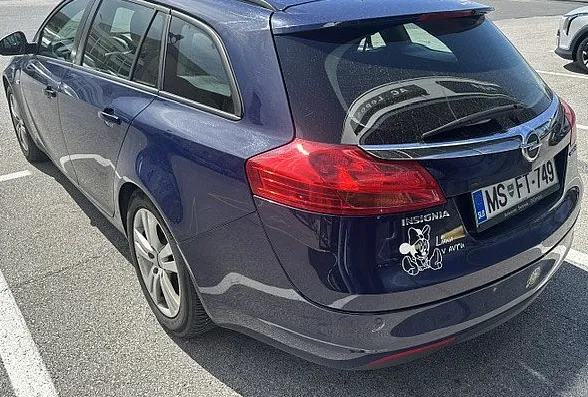 Zunanja slika - Opel Insignia - SportsTourer 2.0CDTI Cosmo.navigacija.gret.sedezev - 6