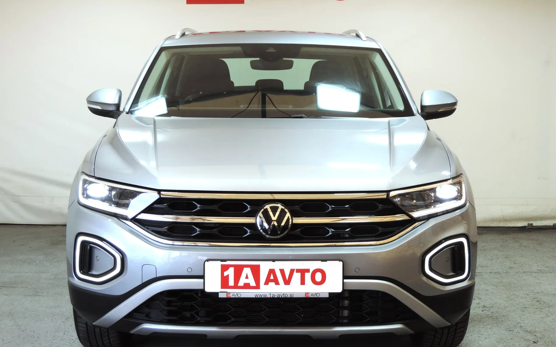 Zunanja slika - Volkswagen T-Roc - 1.5 TSI BMT Style DSG ACC-LED-KAMERA - 3