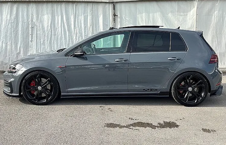 Zunanja slika - VW Golf - 2.0 GTI TCR - AKRAPOVIČ - PANORAMA - ALCANTARA - 5