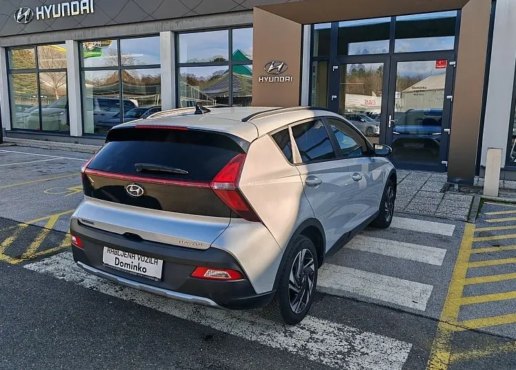 Zunanja slika - Hyundai Bayon - 1.0 T-GDI 100 STYLE 1 lastnik  Avtomatik - 4