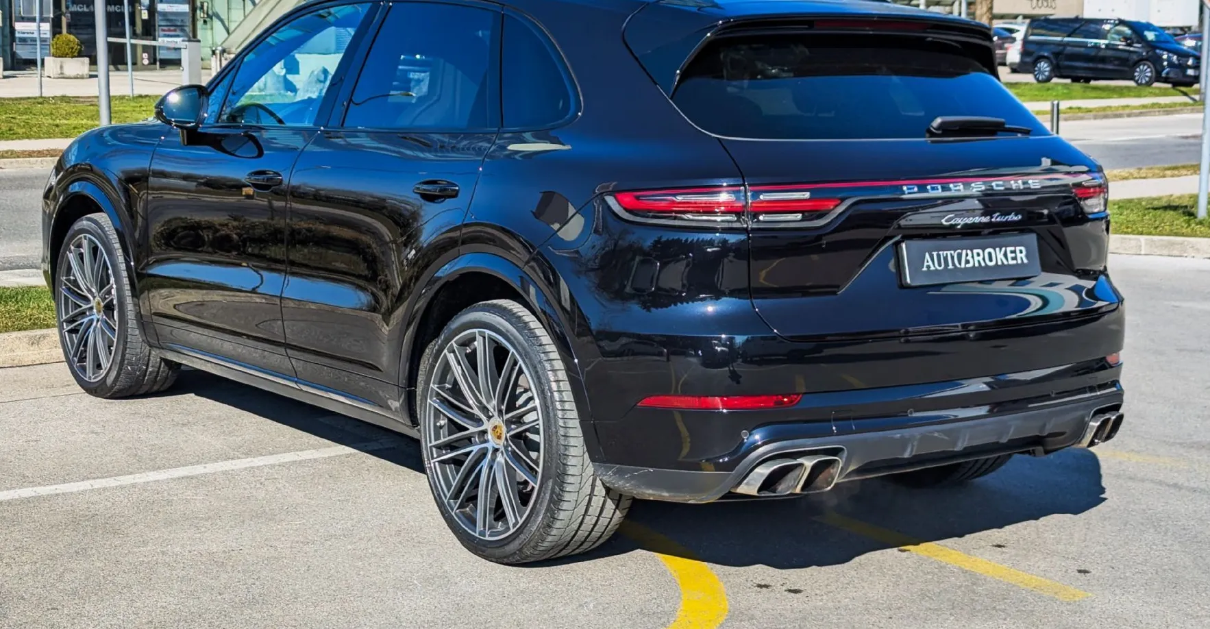 Zunanja slika - Porsche Cayenne - 4.0 Turbo Tiptronic PDCC PASM PDLS+ PA 01 2028 - 7