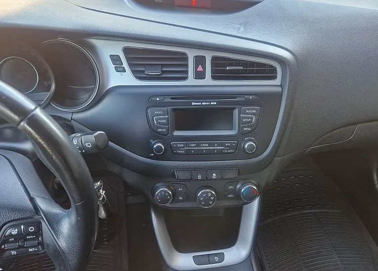 Zunanja slika - KIA Ceed - SW 1.4 CVVT 100 KM LX Urban - 10