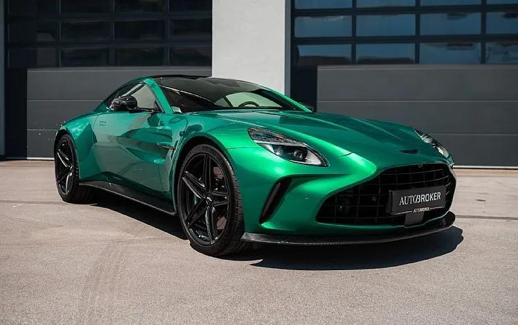 Zunanja slika - Aston Martin Vantage - PERFORMANCE PODIUM GREEN KARBON BOWERS WILKINS - 3