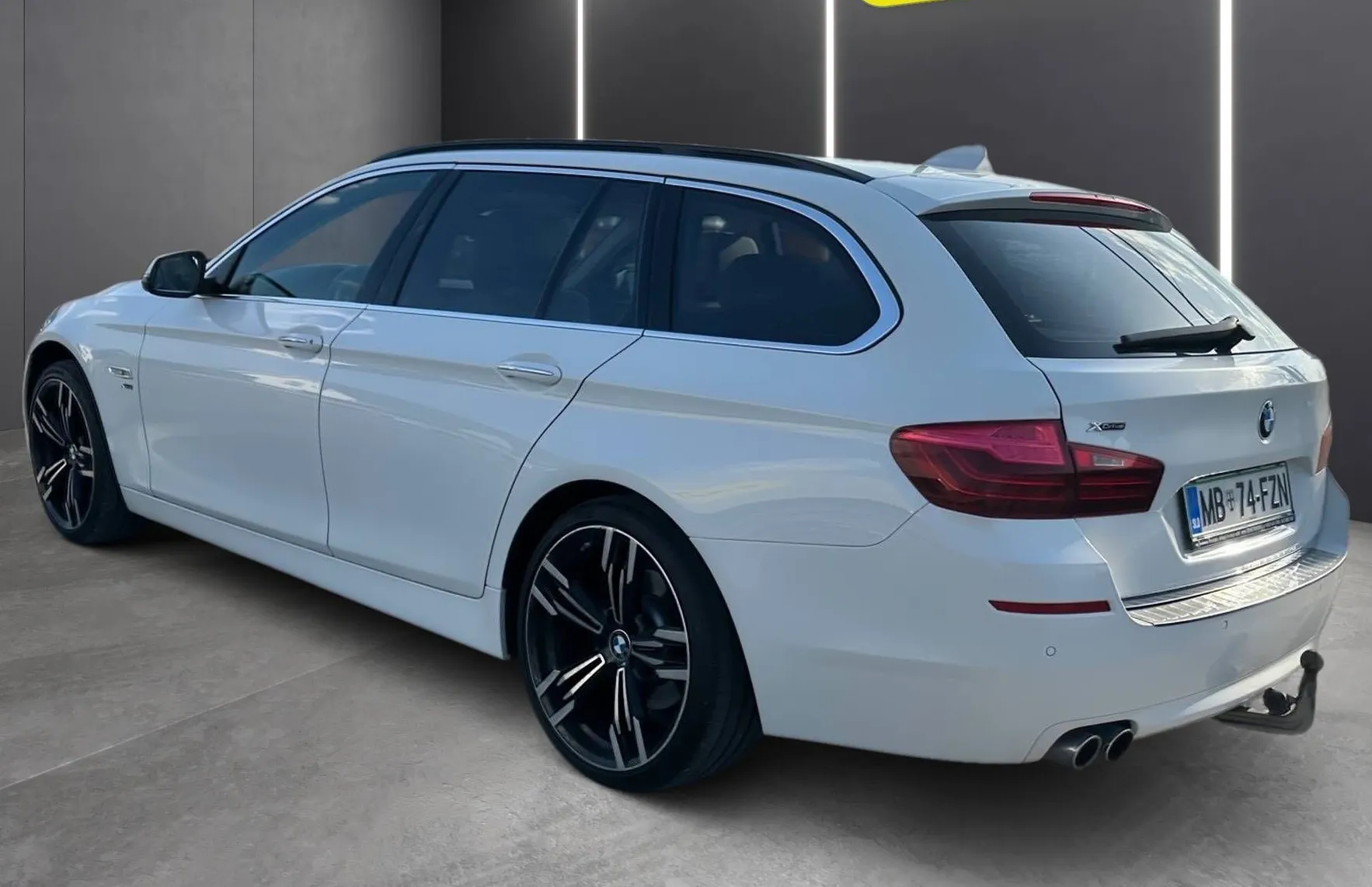 Zunanja slika - BMW Serija 5 - Touring: 525d xDrive BI-XENON NAVI ACC VIRTUAL MEMORY KA - 5