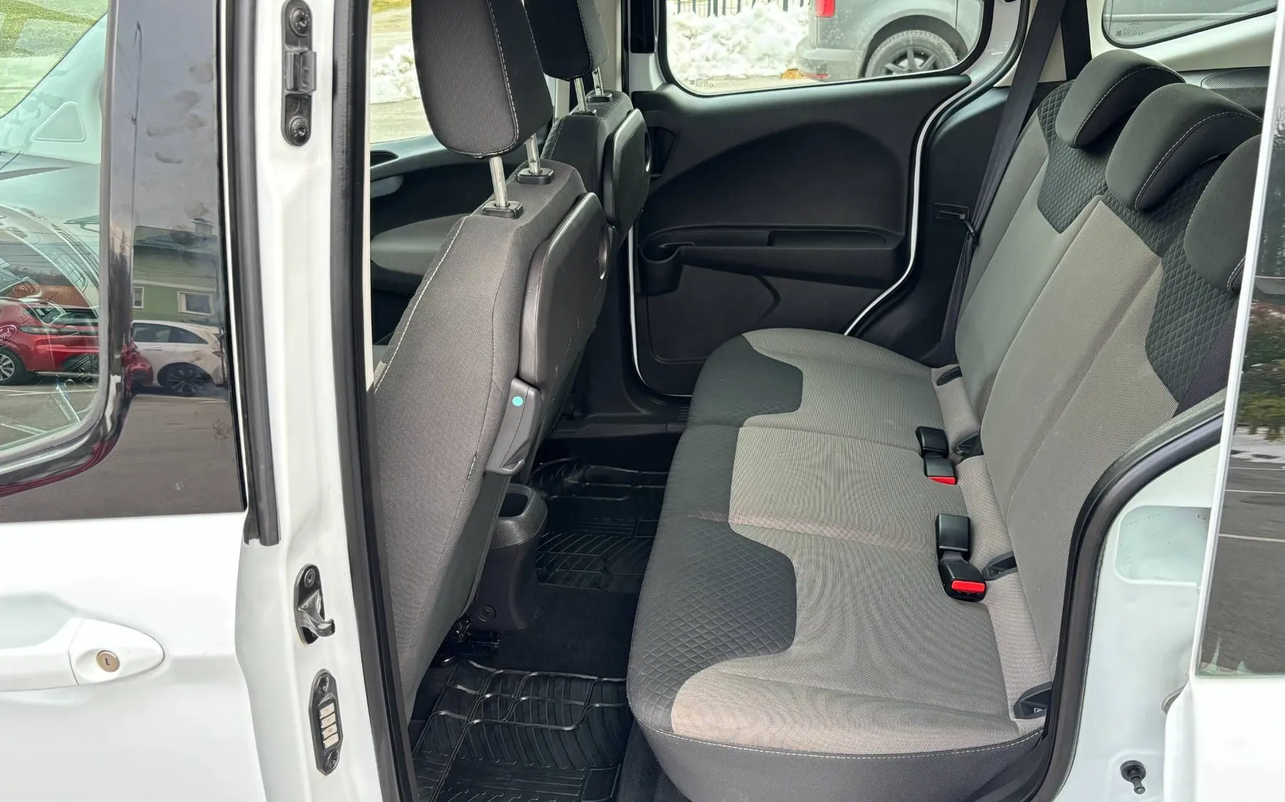 Zunanja slika - Ford Tourneo - Courier 1.5 Tdci SLOVENSKO VOZILO - 1 LASTNIK... - 7
