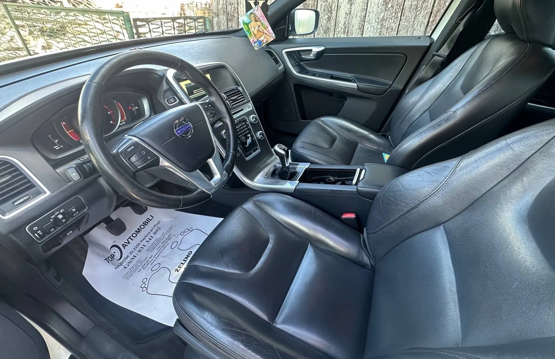 Zunanja slika - Volvo XC60 - D4 XENON HI-FI TEMPOMAT NAVI VIRTUAL PDC - 12