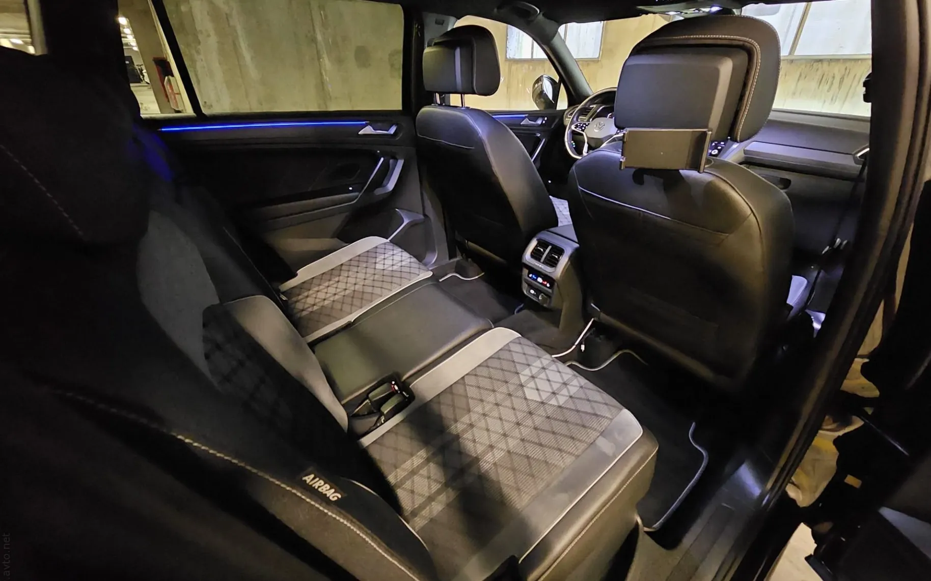 Notranja slika - Volkswagen Tiguan Allspace - 4motion 2.0 TDI BMT R-Line DSG |VIRTUAL|KLJUKA|TOP - 11
