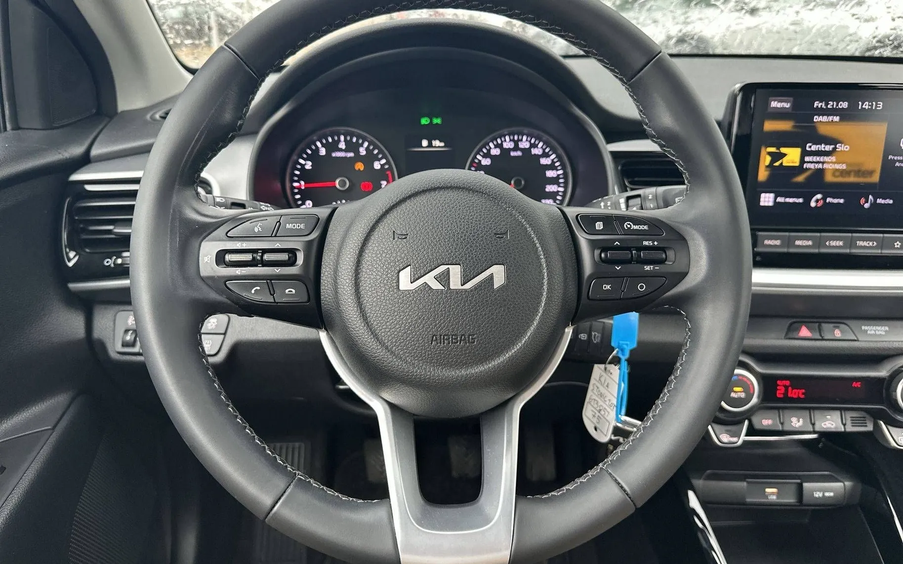 Notranja slika - KIA Stonic - 1.0 T-GDi EX Urban ISG - 14