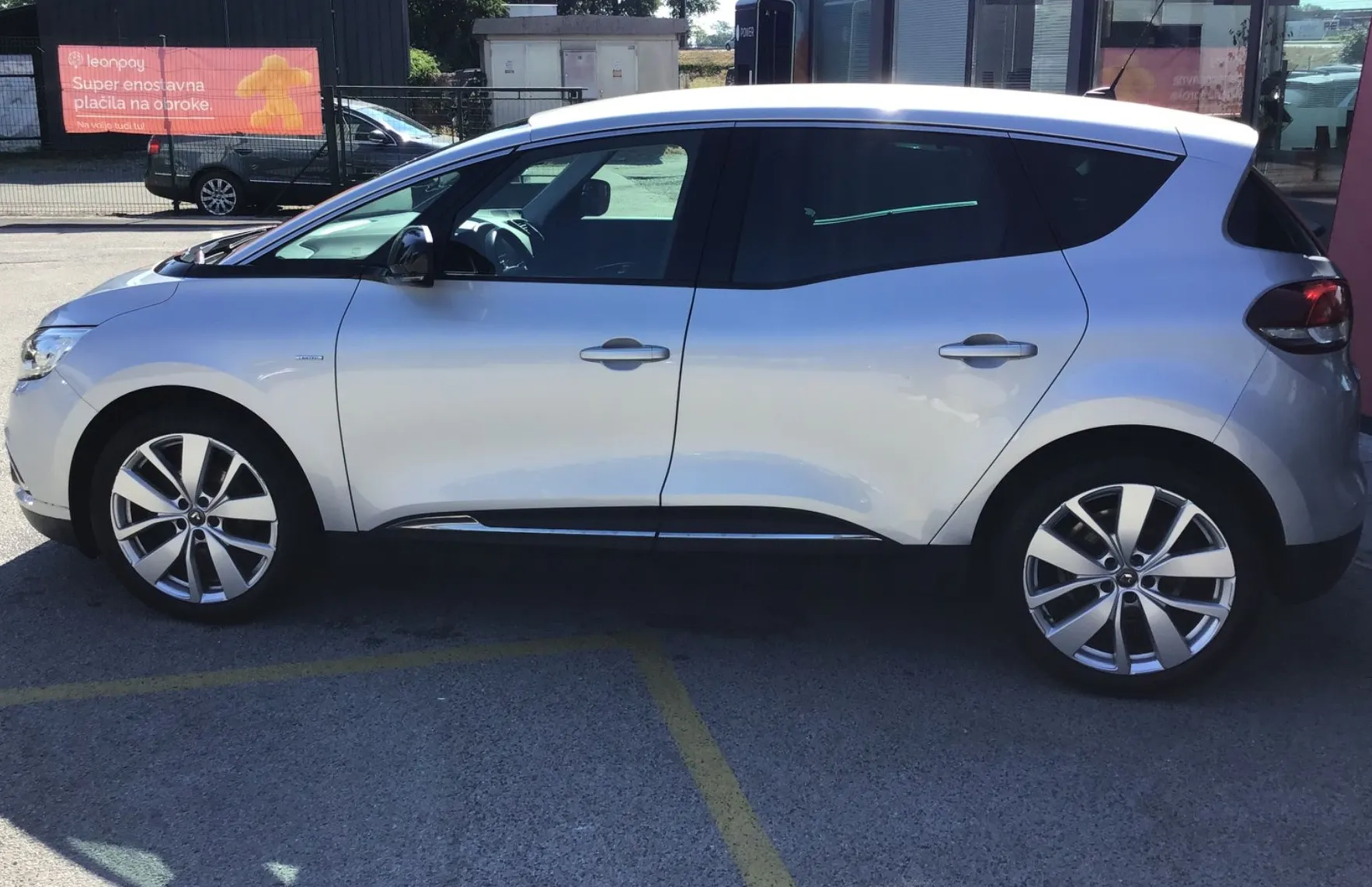 Zunanja slika - Renault Scénic - Scenic 1.3 - 8