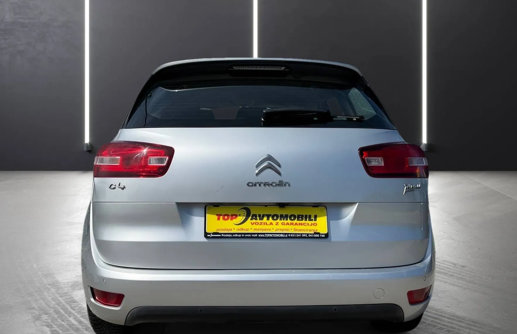 Zunanja slika - Citroën C4 - Picasso 1.6 e-HDi  NAVI PDC TEMPOMAT REDNO SERVISIRAN... - 5