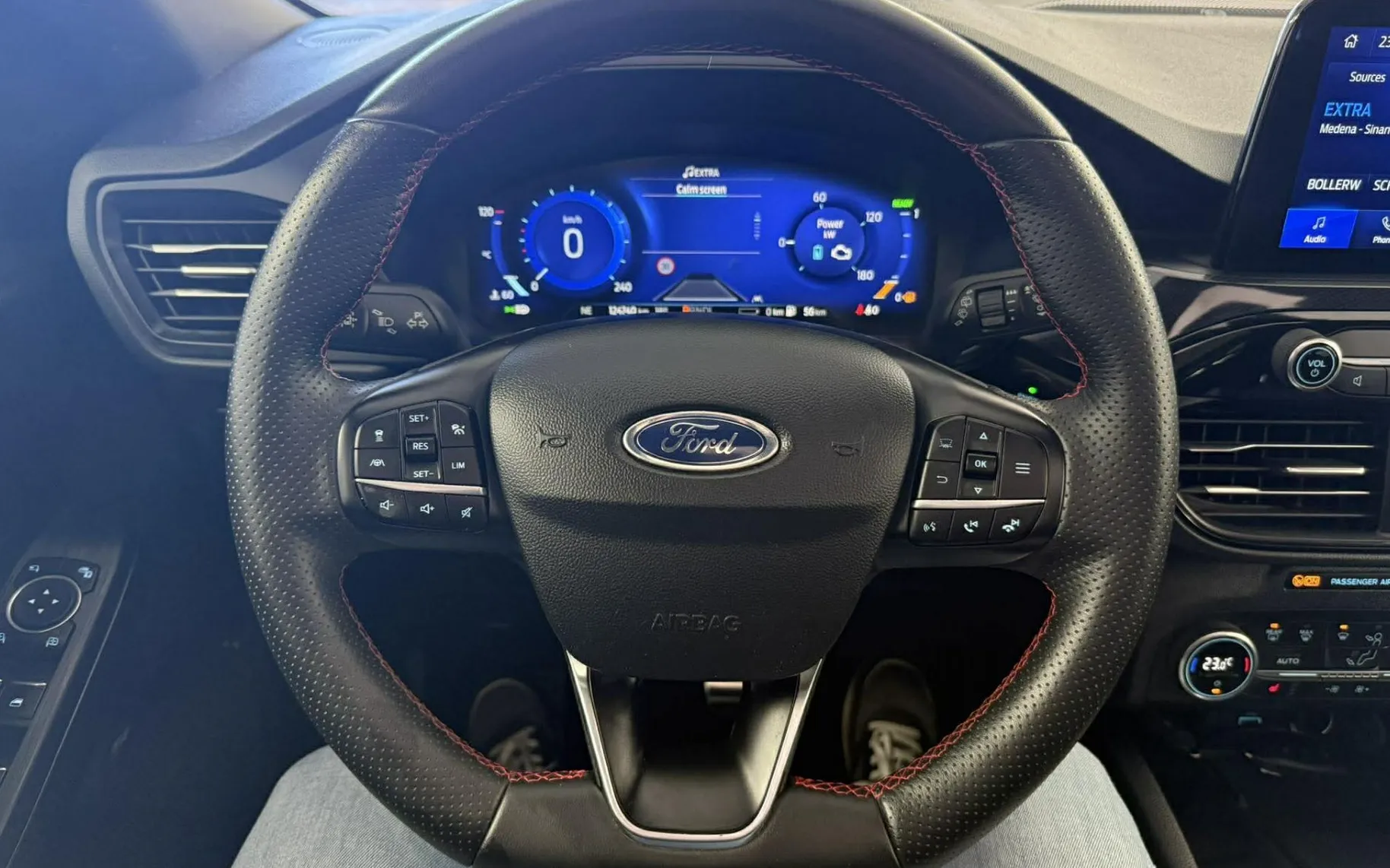 Notranja slika - Ford Kuga - 2.5 Duratec PHEV ST-Line X.NEMŠKI+4ALU.ACC.KAMERA - 19