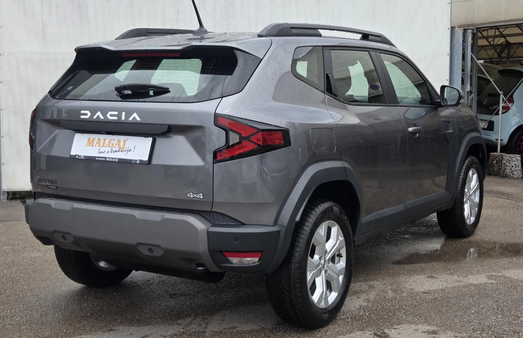 Zunanja slika - Dacia Duster - 4x4 Hybrid-G 150 Expression + Paket Zima - 5