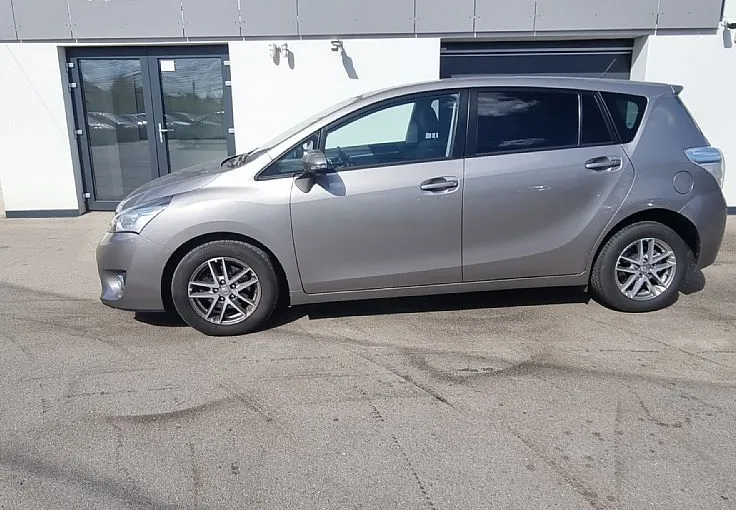Zunanja slika - Toyota Verso - 1.6 D-4D Sol 1. LASTNIK, SLOVENSKI - 1