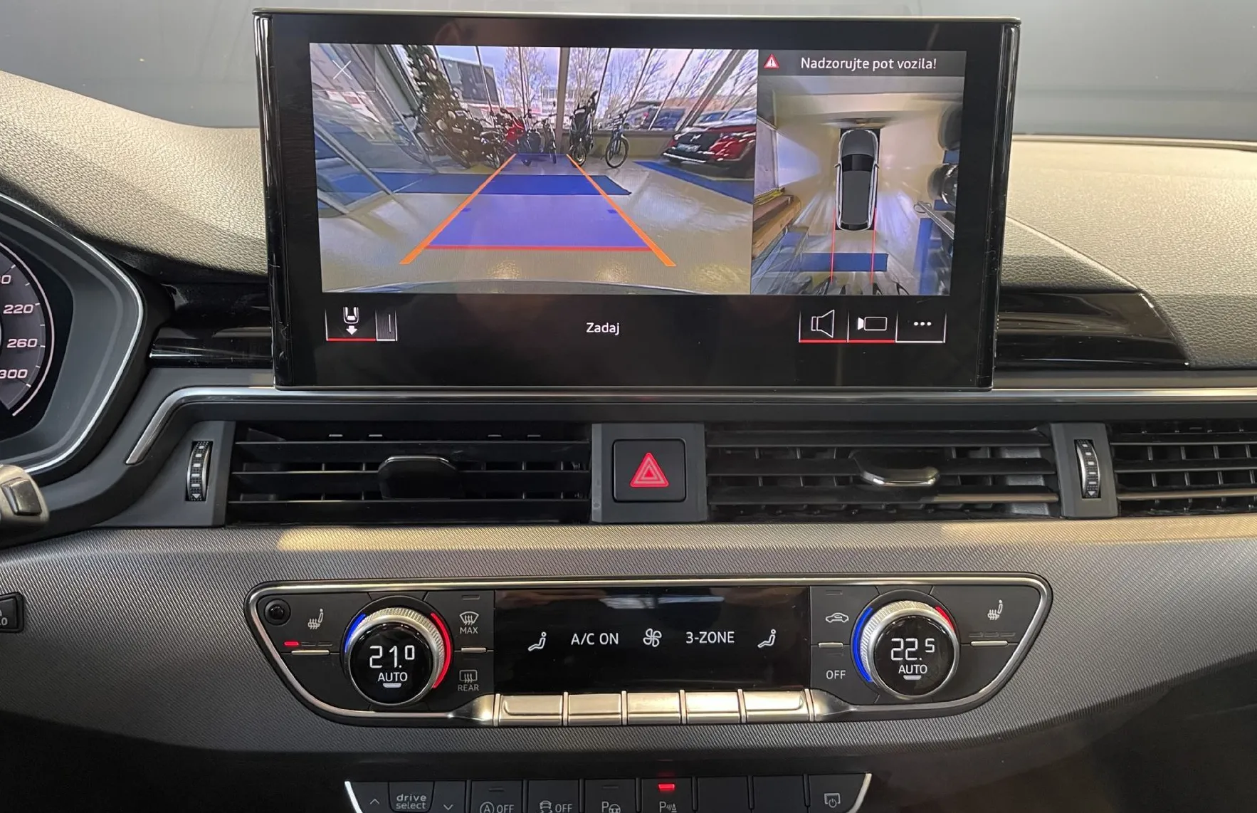 Zunanja slika - Audi A4 - Avant 45TDI-3XSLINE-QUATTRO-MATRIX-360KAM-RADAR-KEYLESS - 9