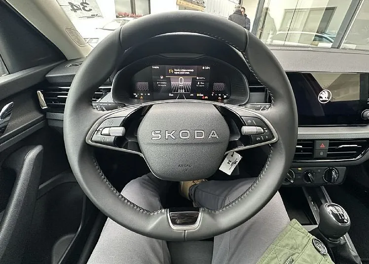 Zunanja slika - Škoda Kamiq - Easy 1.0 TSI - 10