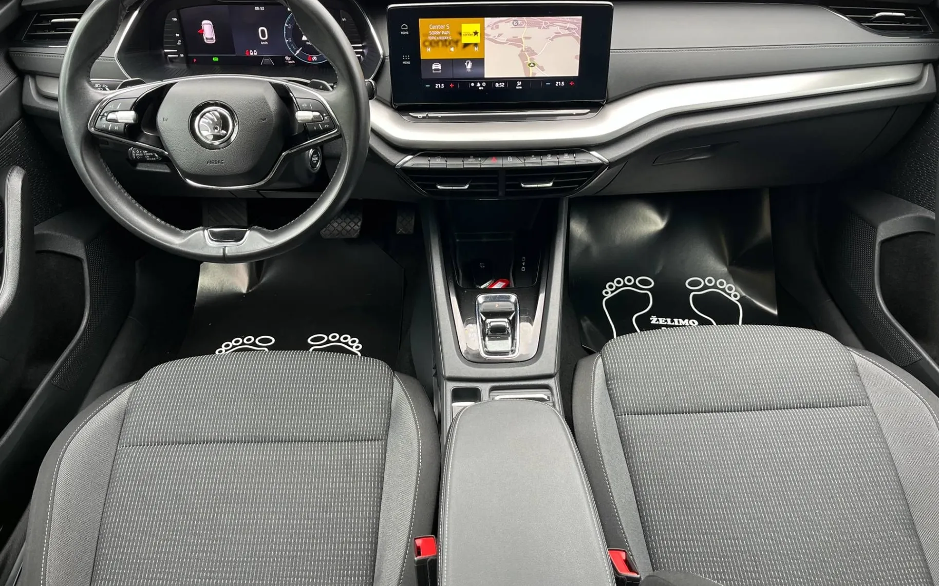 Notranja slika - Škoda Octavia - Combi 2.0 TDI DSG-1 LASTNIK-AU-LED-NAVI-ODLIČNA - 8