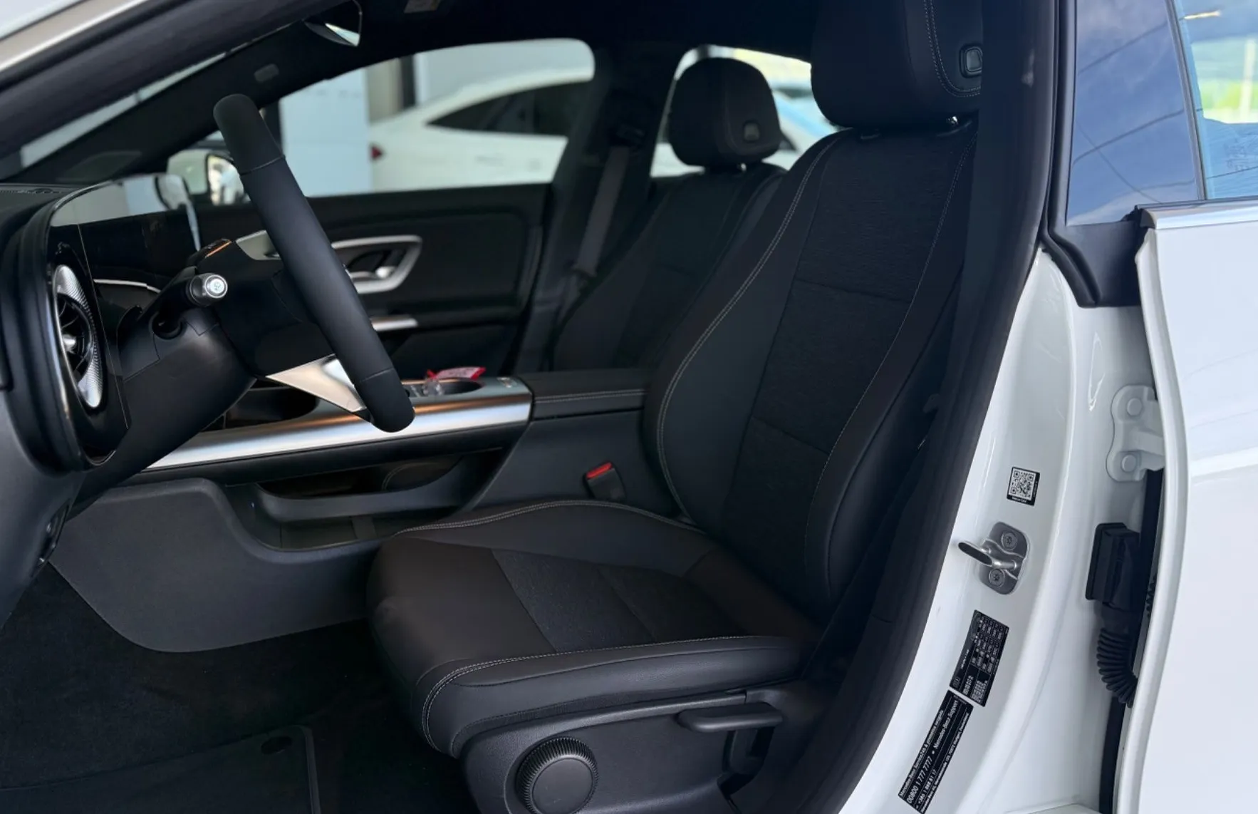 Zunanja slika - Mercedes-Benz CLA-Razred - 200 z EQ Tehnologijo Progressive Edition - 9
