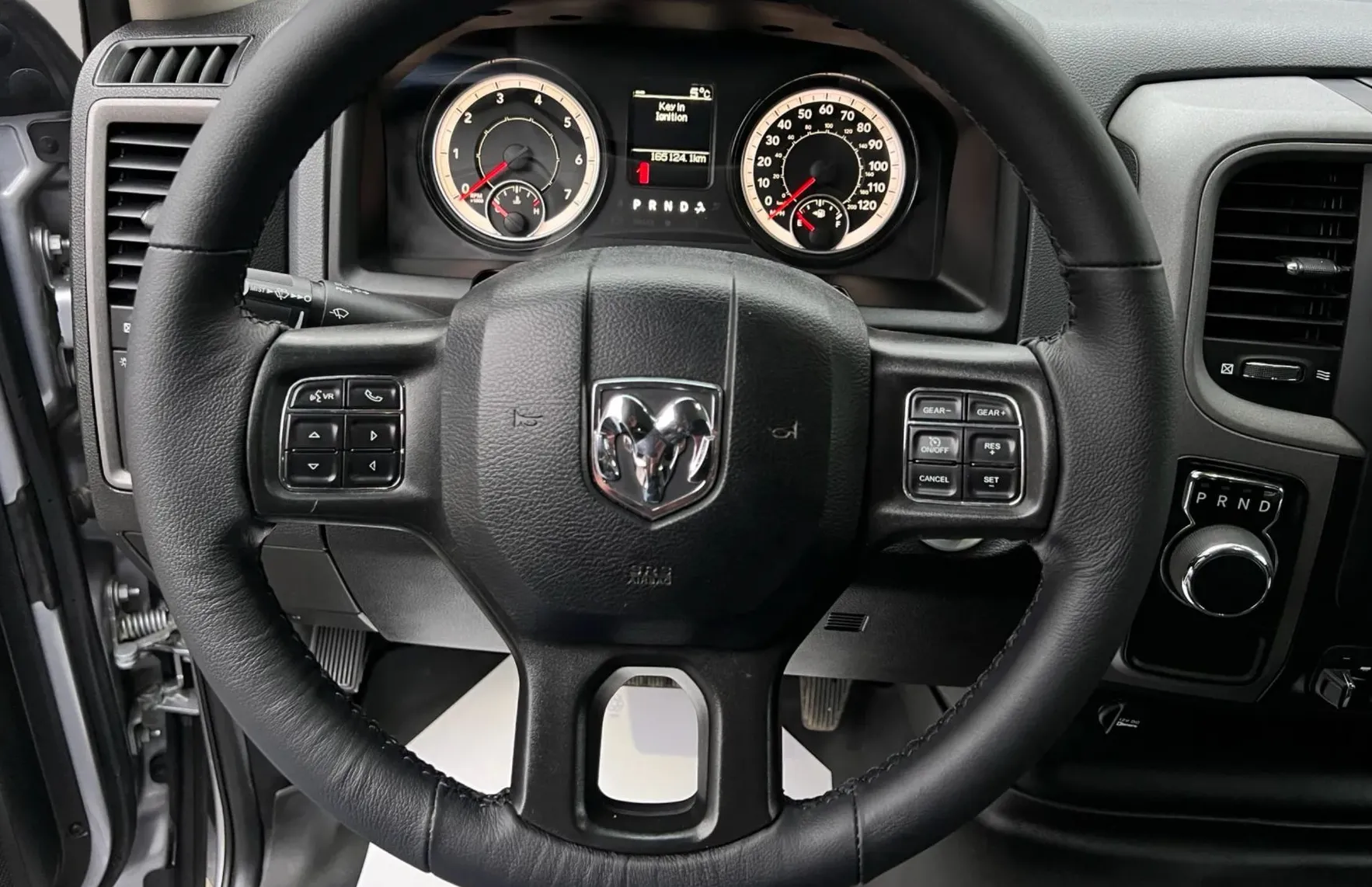 Zunanja slika - Dodge Ram - 1500 CLASSIC 1 letna garancija znana vsa zgodovina - 13