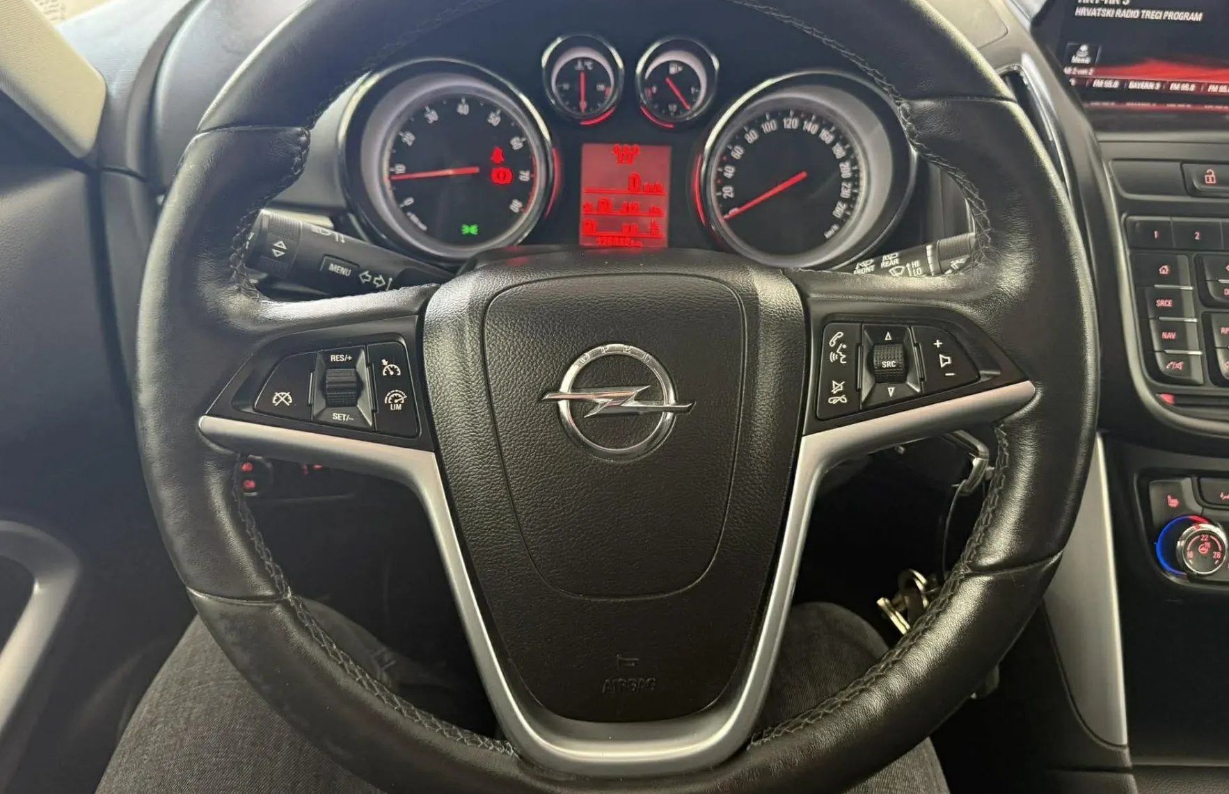 Zunanja slika - Opel Zafira - Opel  1.4 TURBO 103KW.NEMŠKI.NAVI.7 SEDEŽEV. - 15