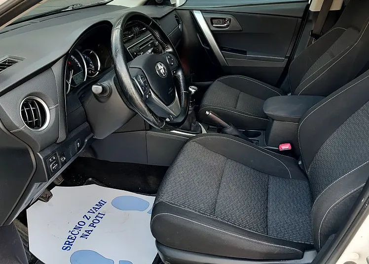Zunanja slika - Toyota Auris - TS 1.4 D-4D Luna - 6