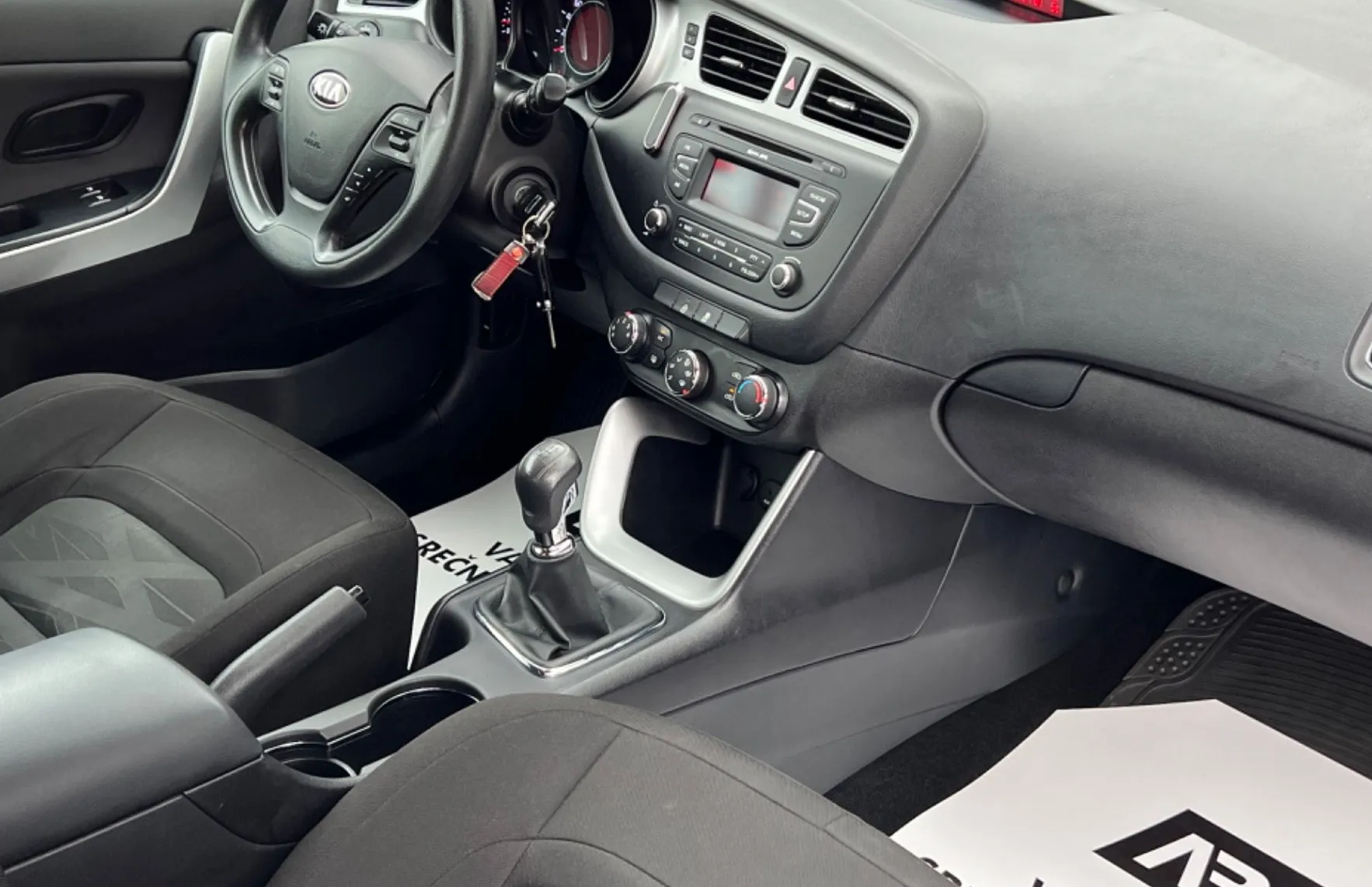Zunanja slika - KIA Pro_Ceed - 1.4 CVVT+SLO+SAMO 97.888km+USB - 17