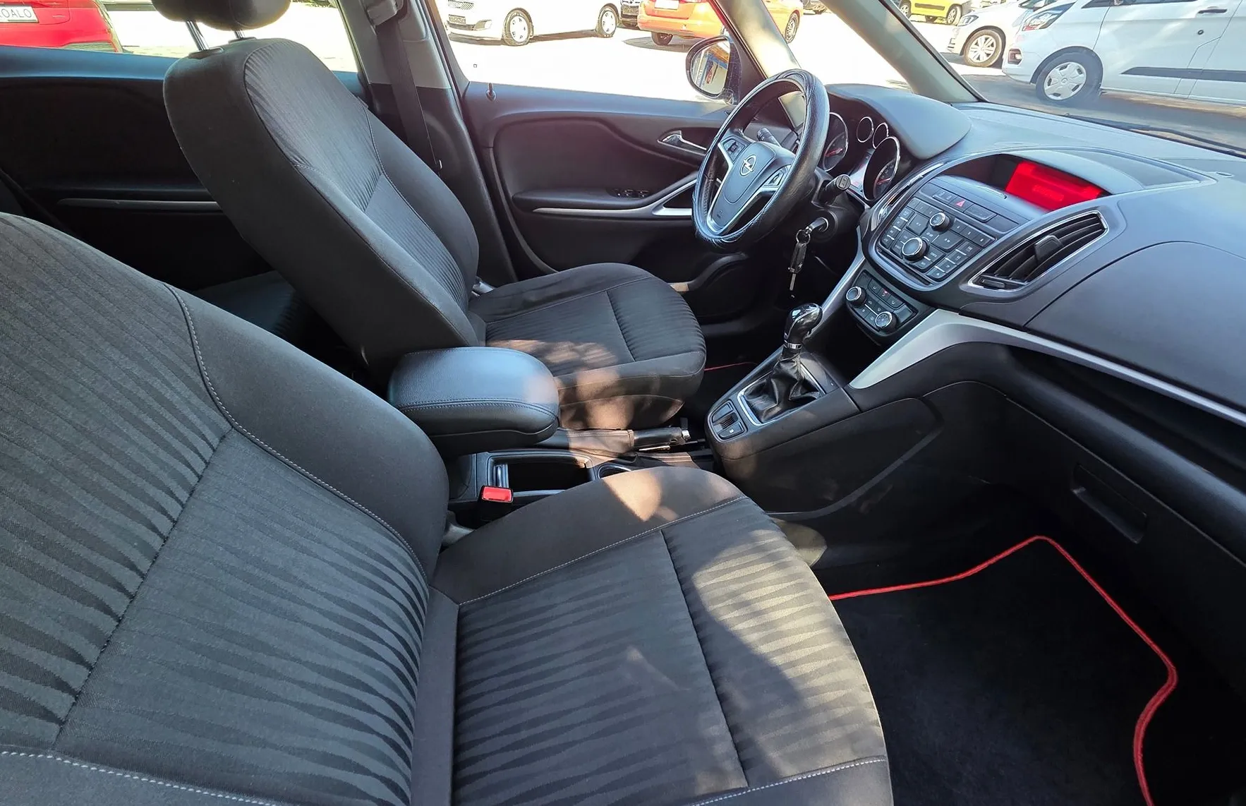 Zunanja slika - Opel Zafira - 2.0 CDTi COSMO 7 SEDEŽEV-ALU PLATIŠČA-2.LASTNIK - 11