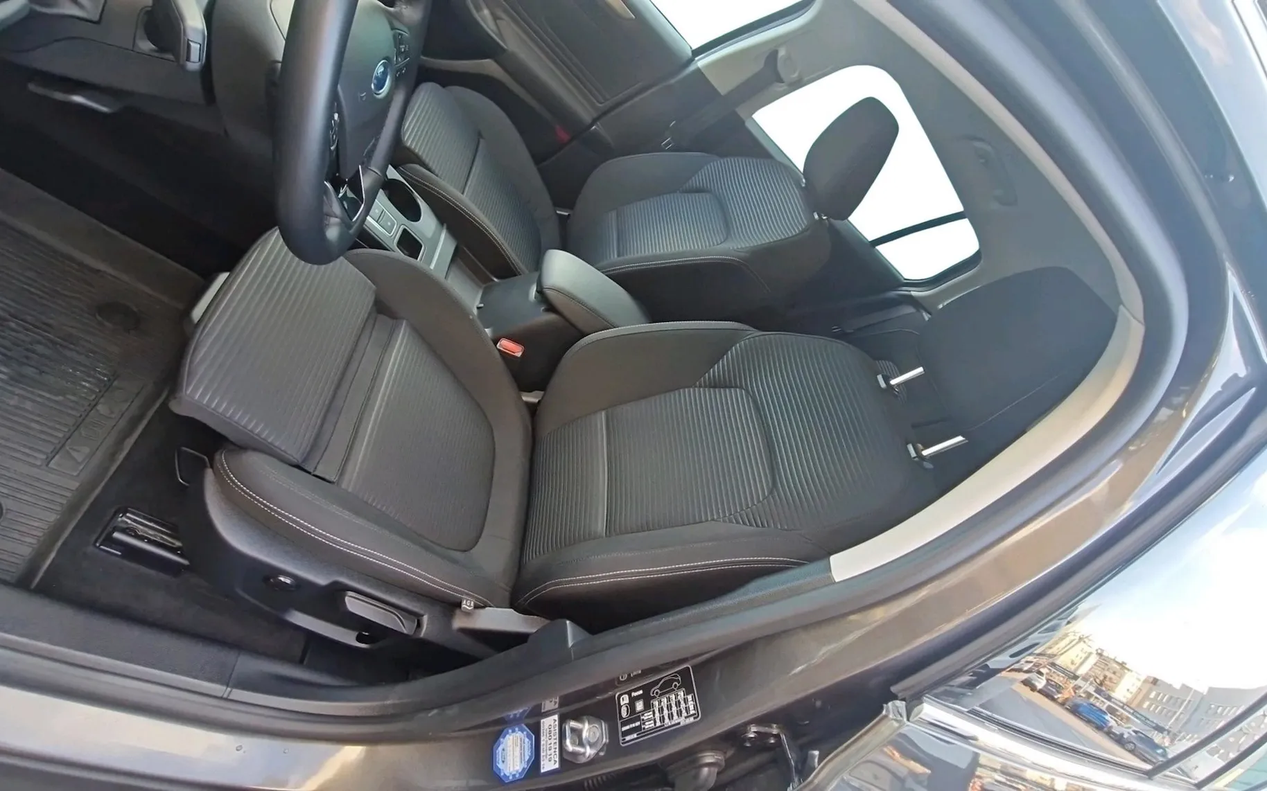 Zunanja slika - Ford Focus - 1.5 EcoBlue AVT.8 Titanium-SLO-LED-NAVI-RADAR-KEYL - 13