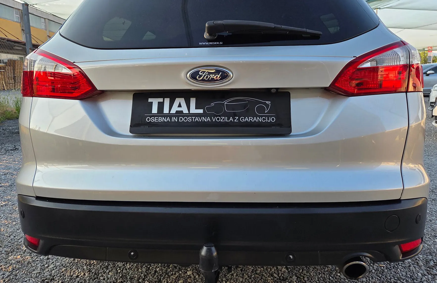 Zunanja slika - Ford Focus - Karavan 2.0TDCi Titanium NAVI-LED 2XPDC-KAMERA-ALU - 6
