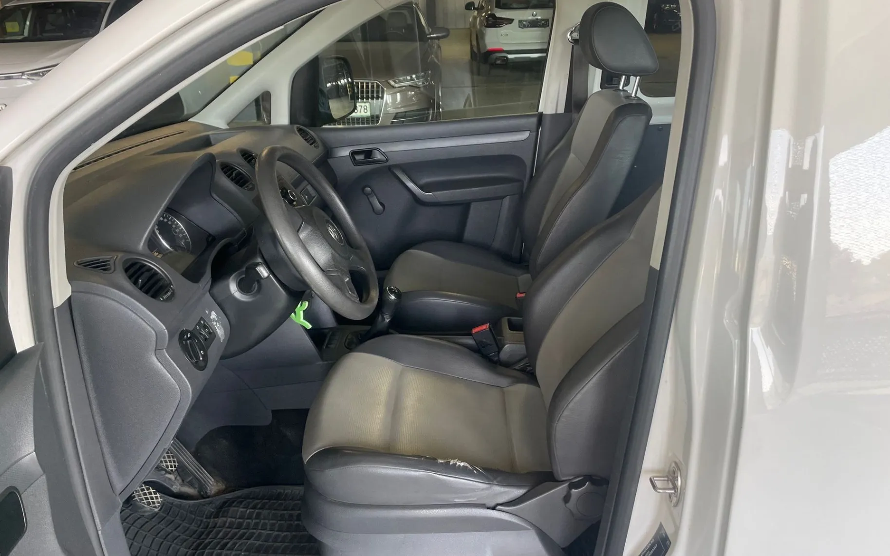 Zunanja slika - Volkswagen Caddy - 1.6 TDI 55 KW KAMERA. - 12